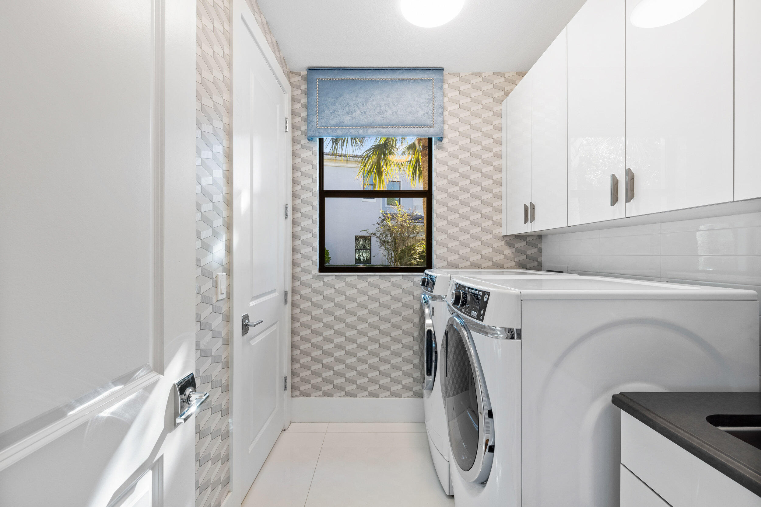 ARTISTRY - Residential