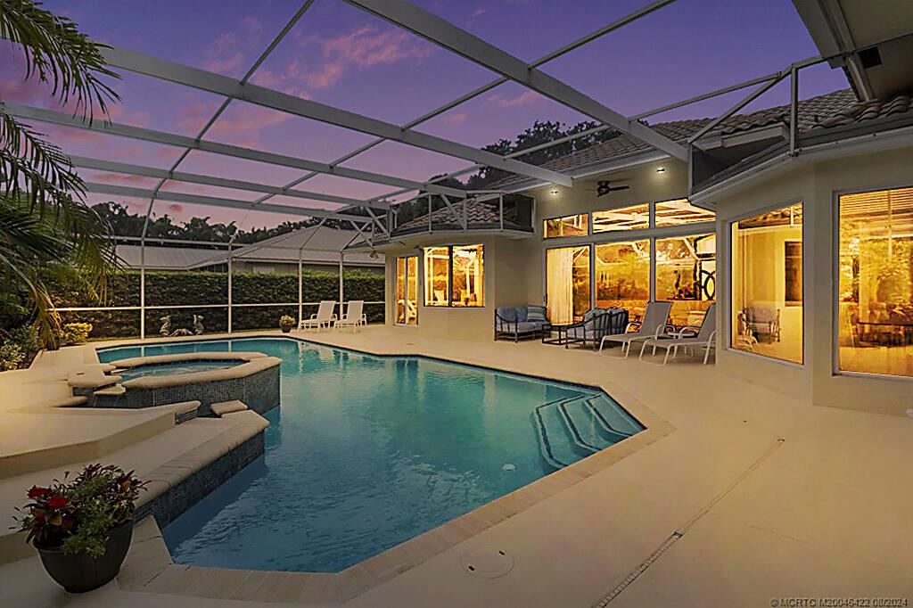 19085 SE Coral Reef Lane