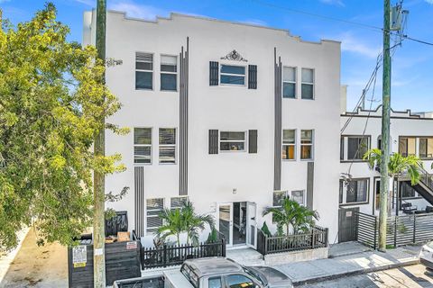 1142 SW 4th St Miami FL 33130