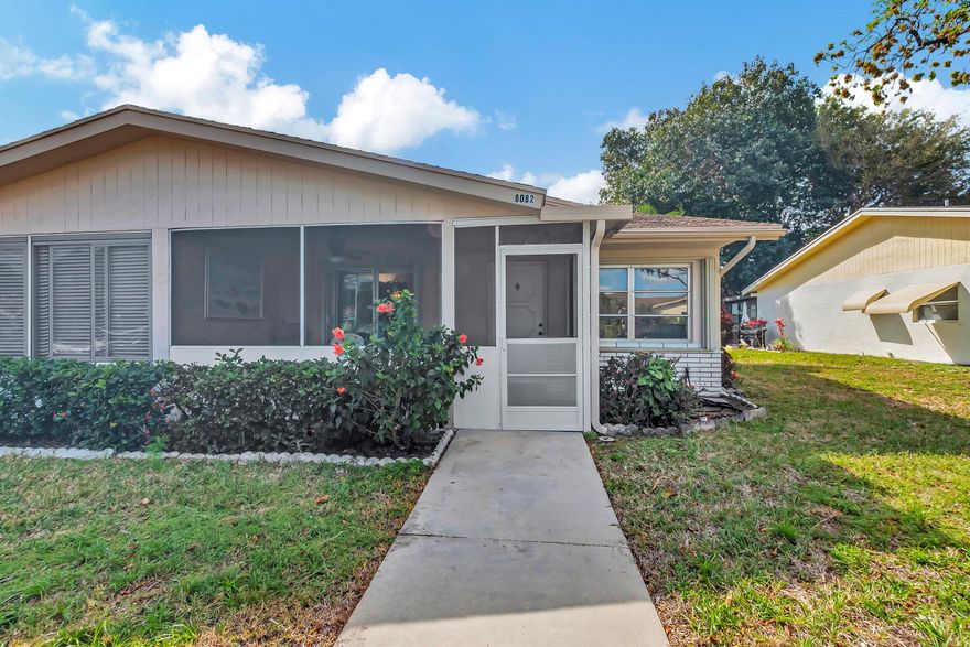 BEAUTIFUL MAINTAINED END UNIT OF DELRAY VILLAS PLAT 1.  THIS UNIT HAS BE WELL MAINTIANED BY PRESENT OWNER.  UNIT FEATURES A FRONT PORCH FORMAL LIVING , FORMAL DINING , TWO BEDROOMS, AND TWO BATHROOMS, CLOSE TO SATELITE POOL AND MAIN CLUBHOUSE.  THE CLUBHOUSE FEATURES NEW NEW BALLROOM, POOL, SPA, FITNESS CENTER, TENNIS, PICKLE BALL, CARD ROOM BILLIARDS ROOM. CLOSE TO ALL SHOPPING CENTERS, DOWNTOWN ATLANTIC AVE.  AND BEACH AREA.