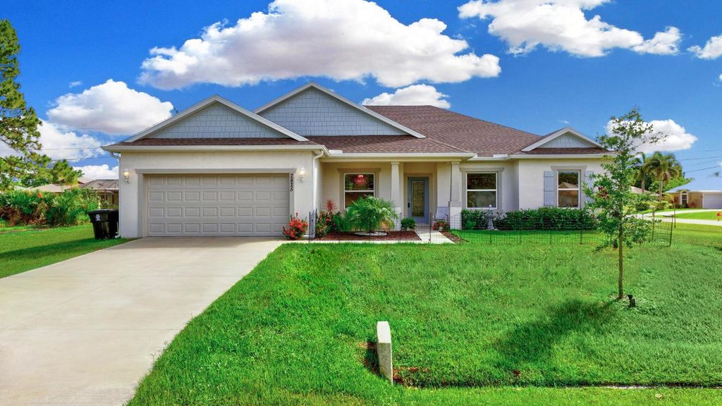 Photo of 2825 SE Eagle Drive, Port Saint Lucie, FL 34984 (MLS # R10996554)