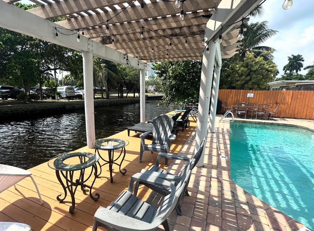 Photo of 500 SE 9TH Court #1-2, Fort Lauderdale, FL 33316 (MLS # B26086568)