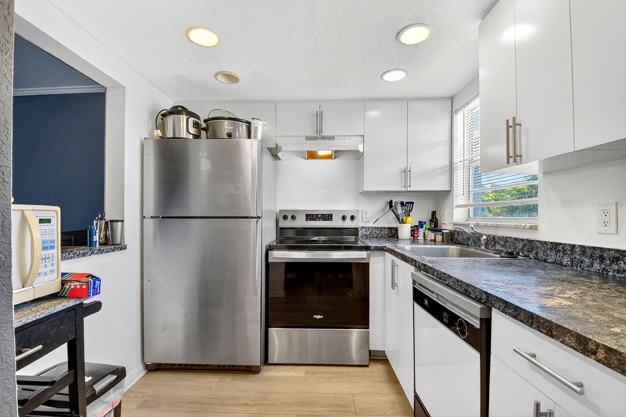 GEORGETOWN CONDO - Residential Lease