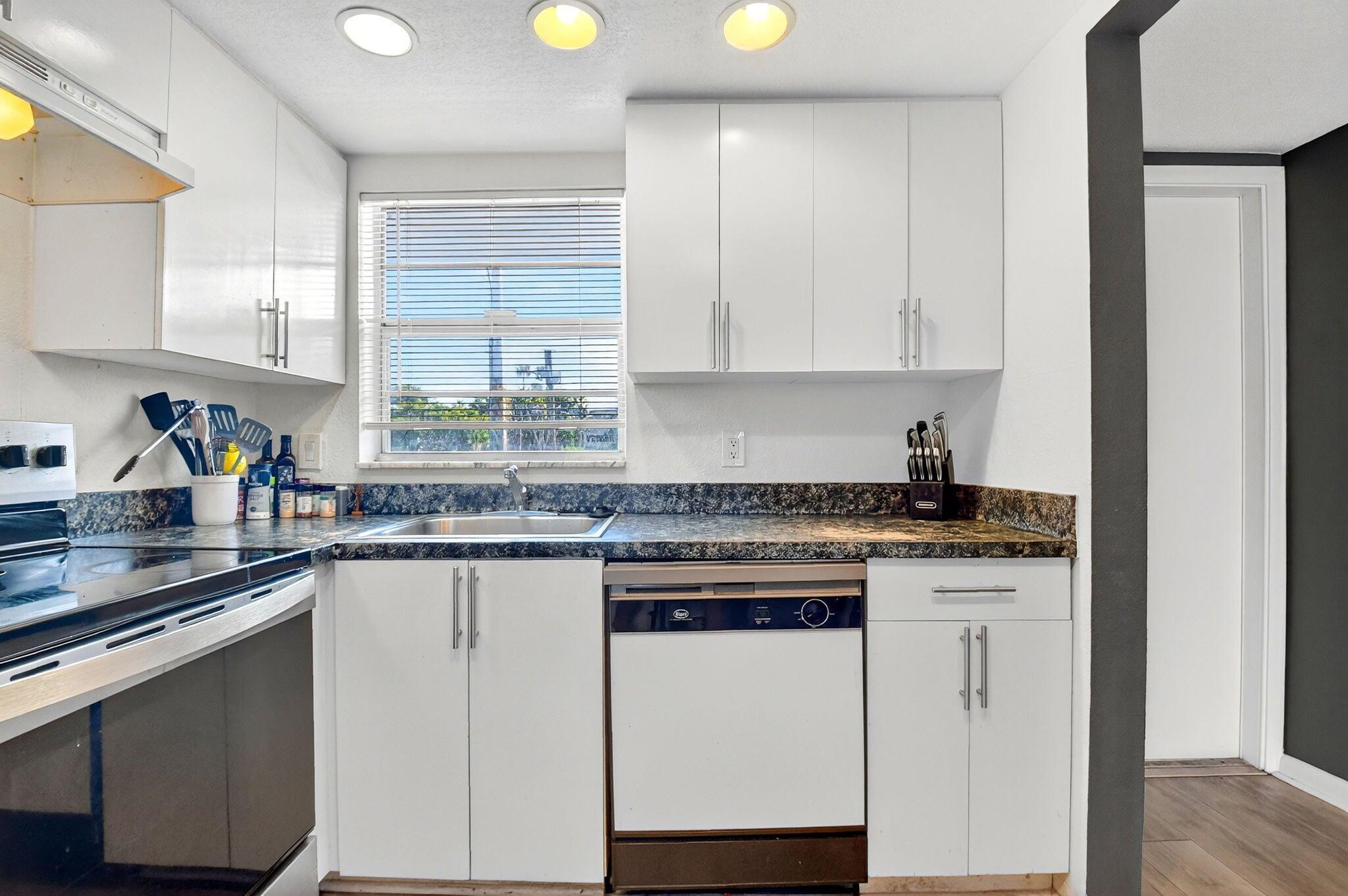 GEORGETOWN CONDO - Residential Lease