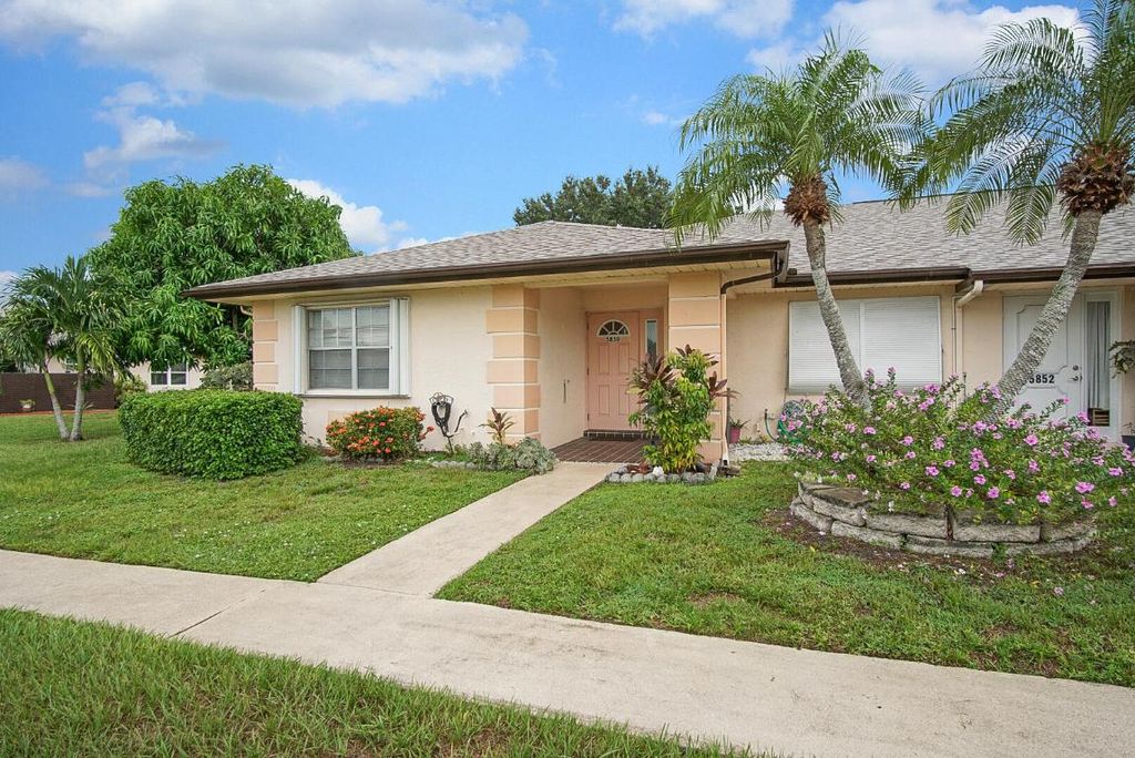 Photo of 5850 N Moss Court W #10a, Fort Pierce, FL 34982 (MLS # R11117726)