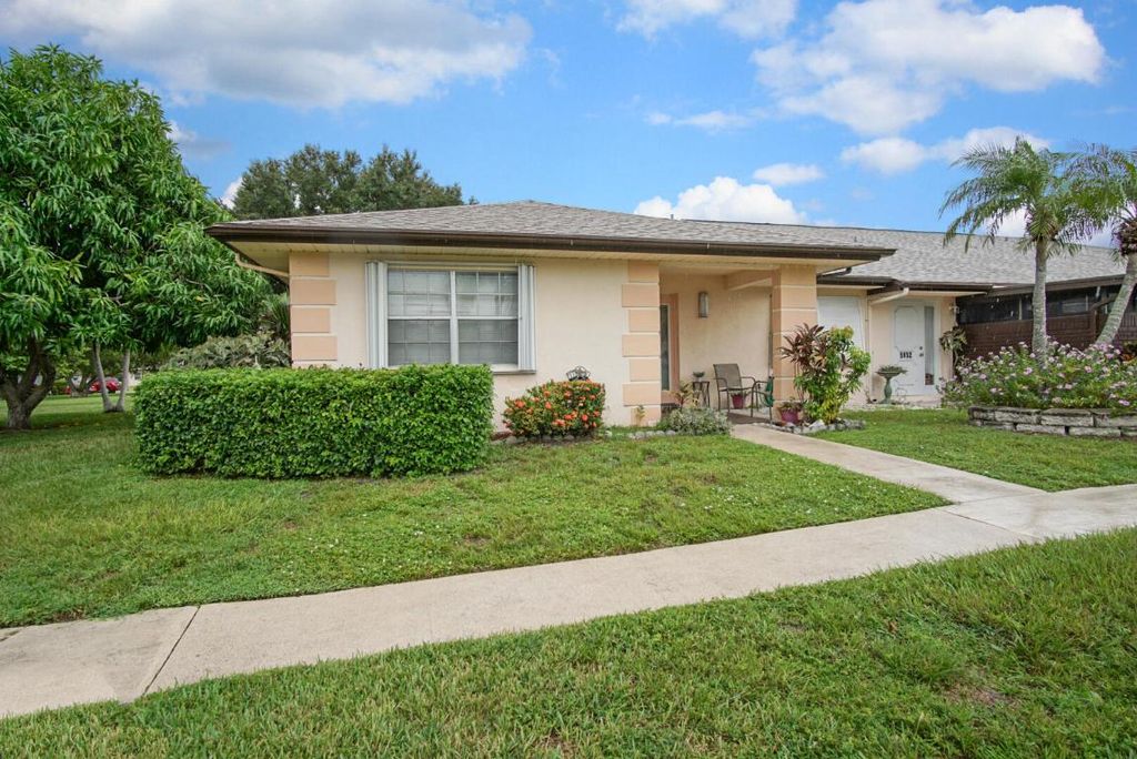 Photo of 5850 N Moss Court W #10a, Fort Pierce, FL 34982 (MLS # R11117726)