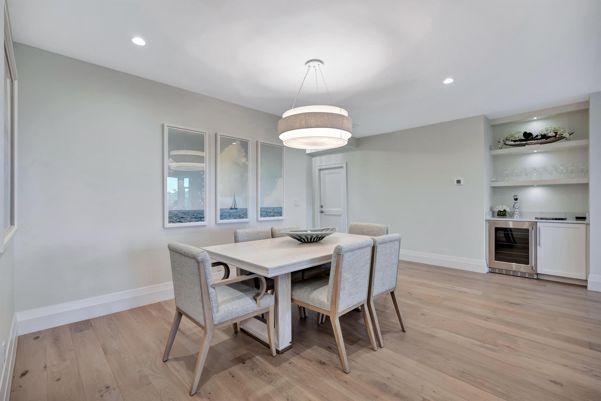 ADMIRALS COVE - Residential