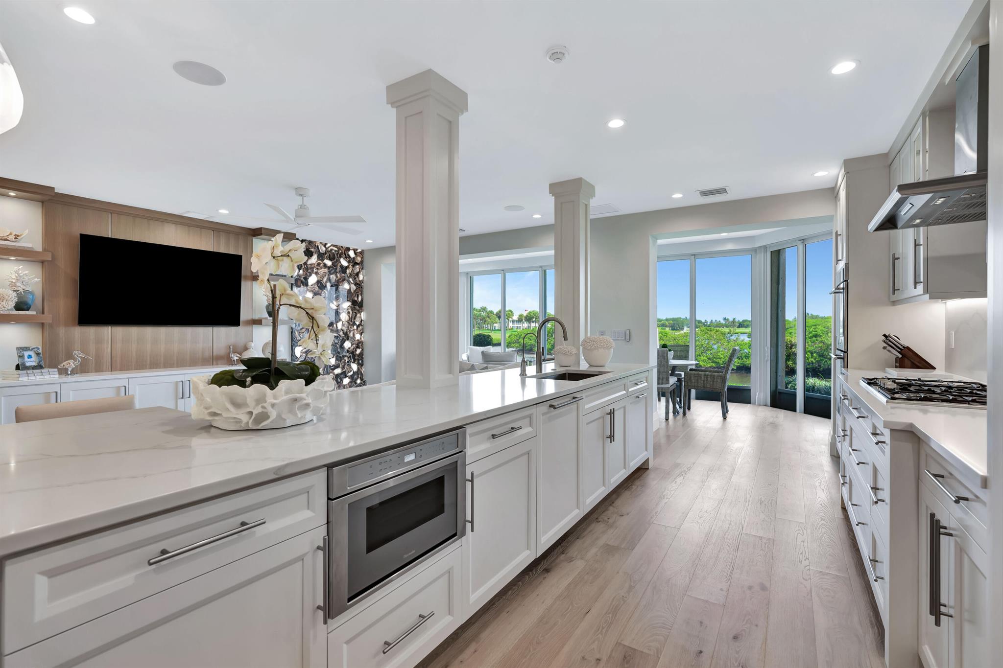 ADMIRALS COVE - Residential