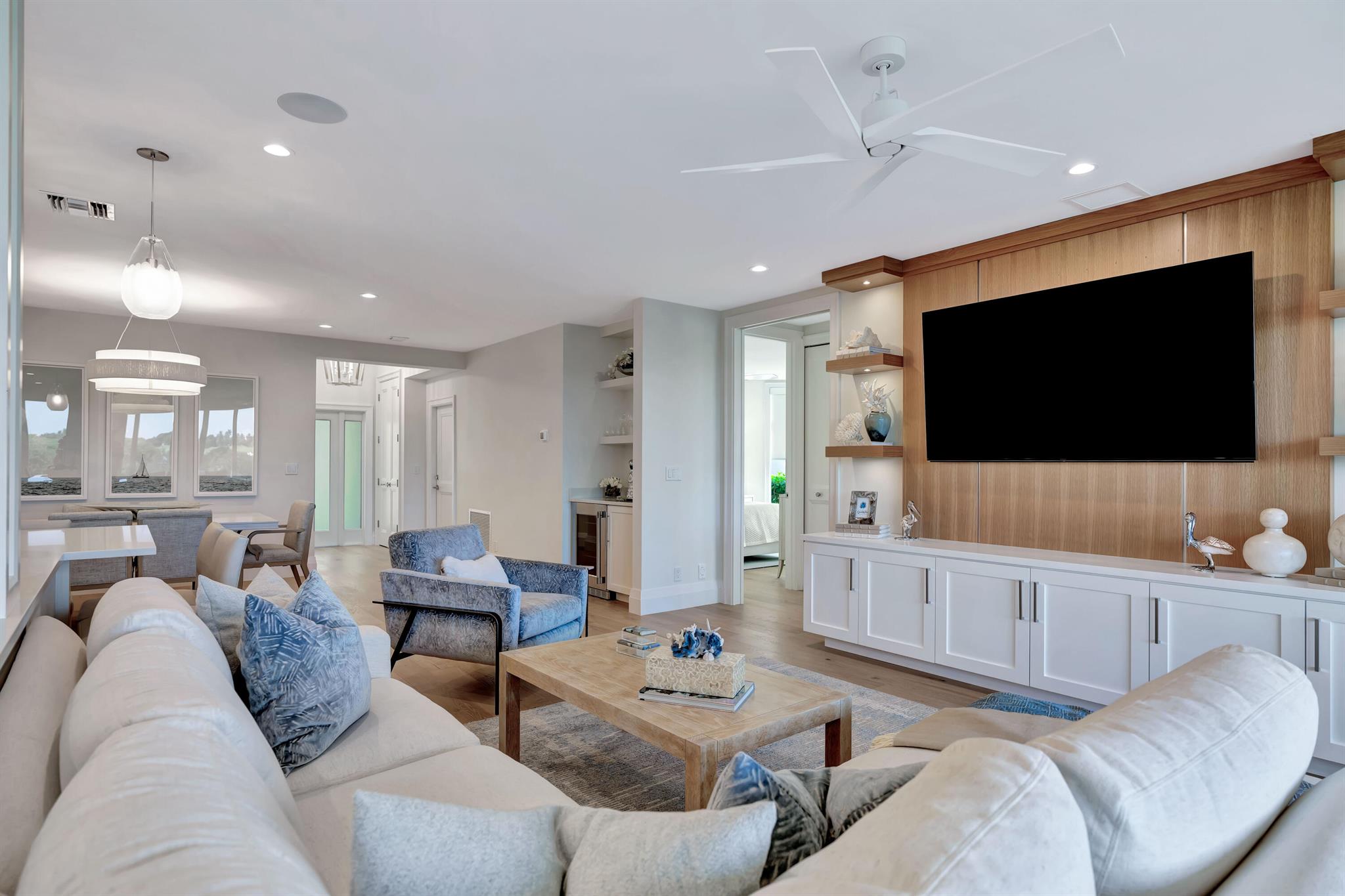 ADMIRALS COVE - Residential