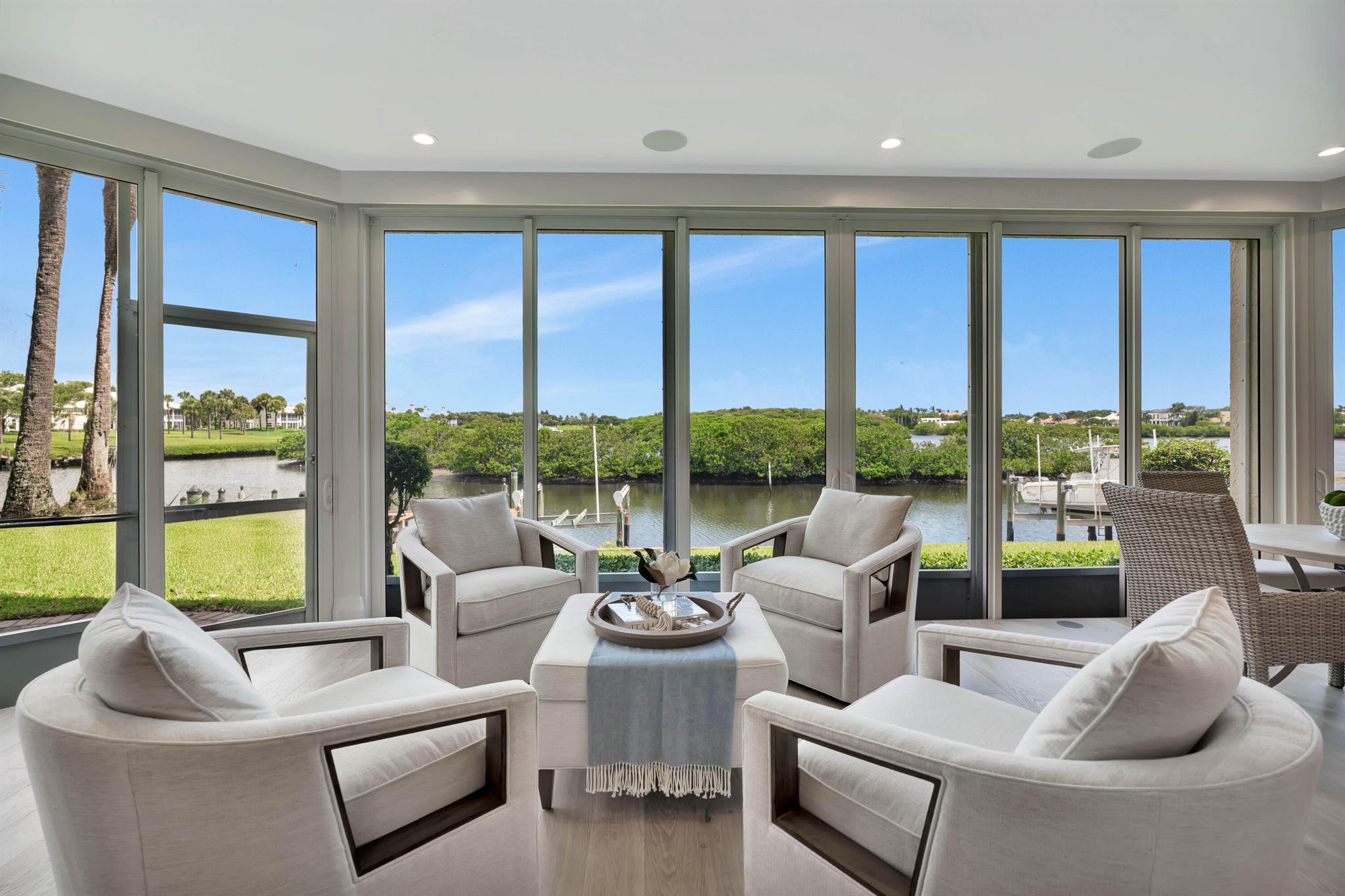 ADMIRALS COVE - Residential