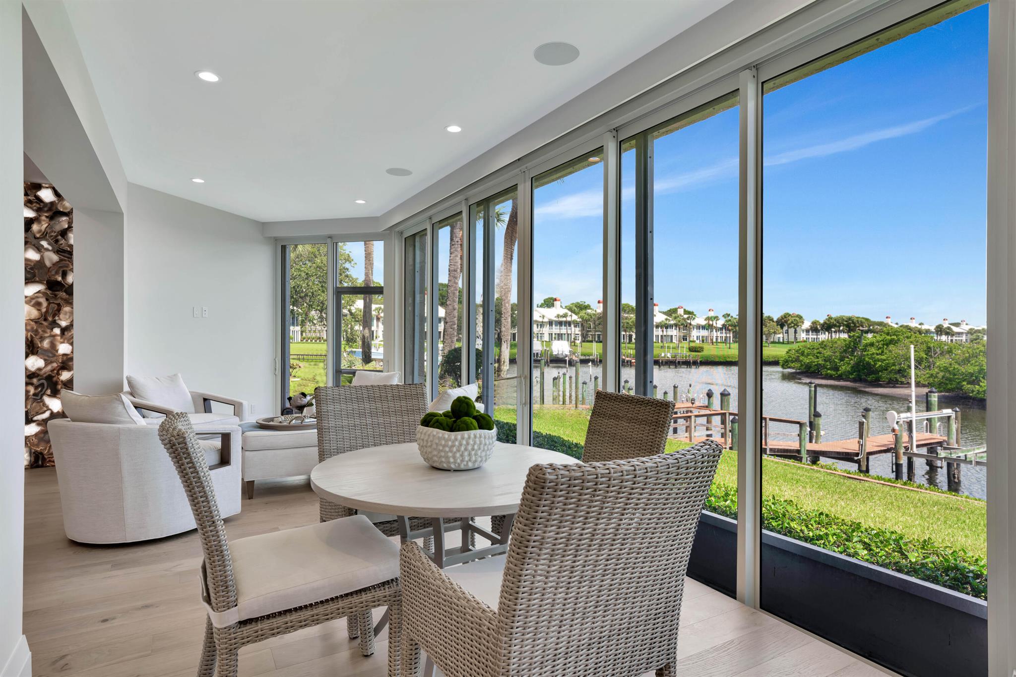 ADMIRALS COVE - Residential