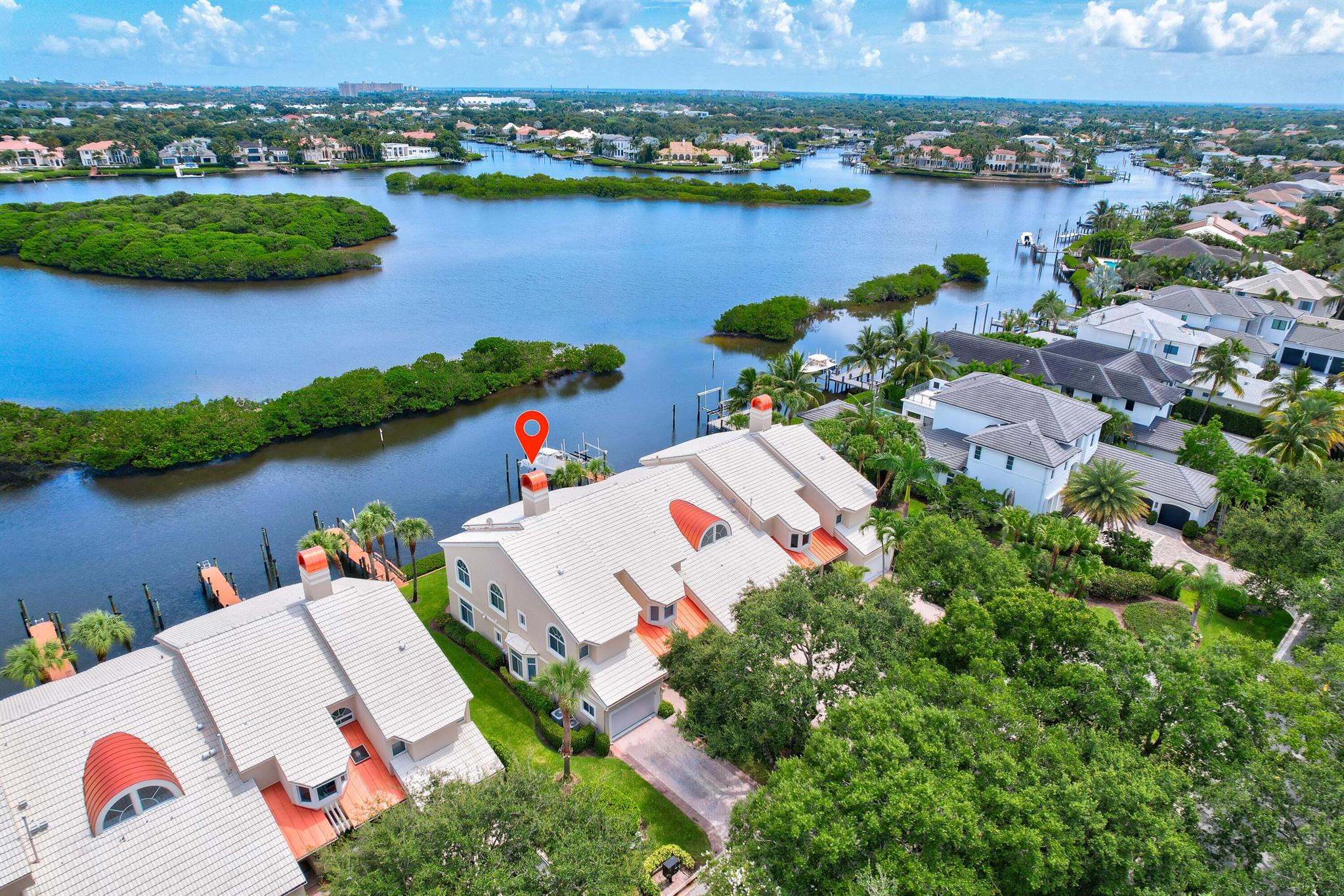 ADMIRALS COVE - Residential