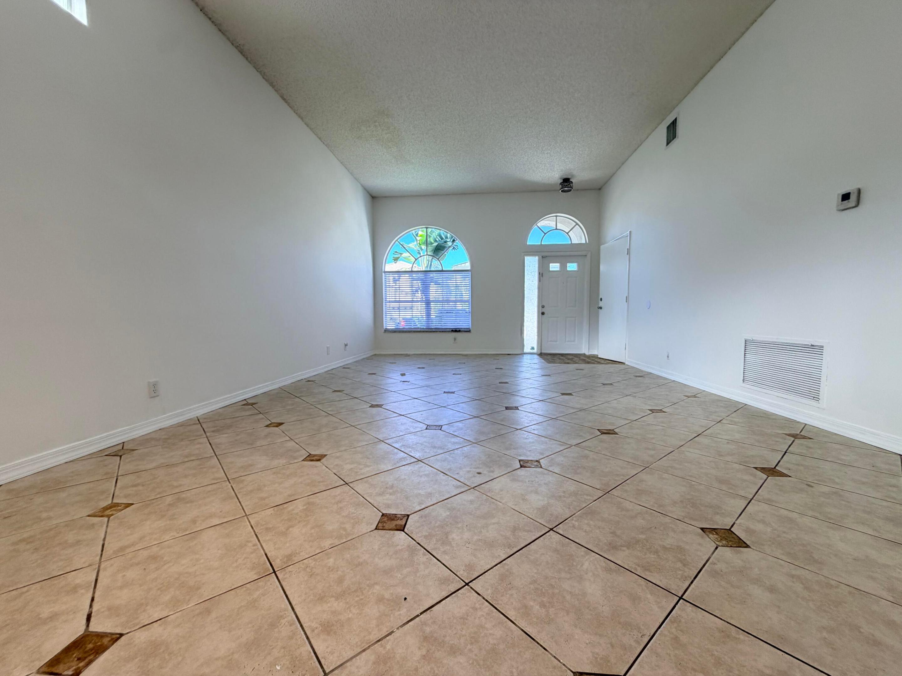 VILLAGES OF WOODLAKE - Residential Lease