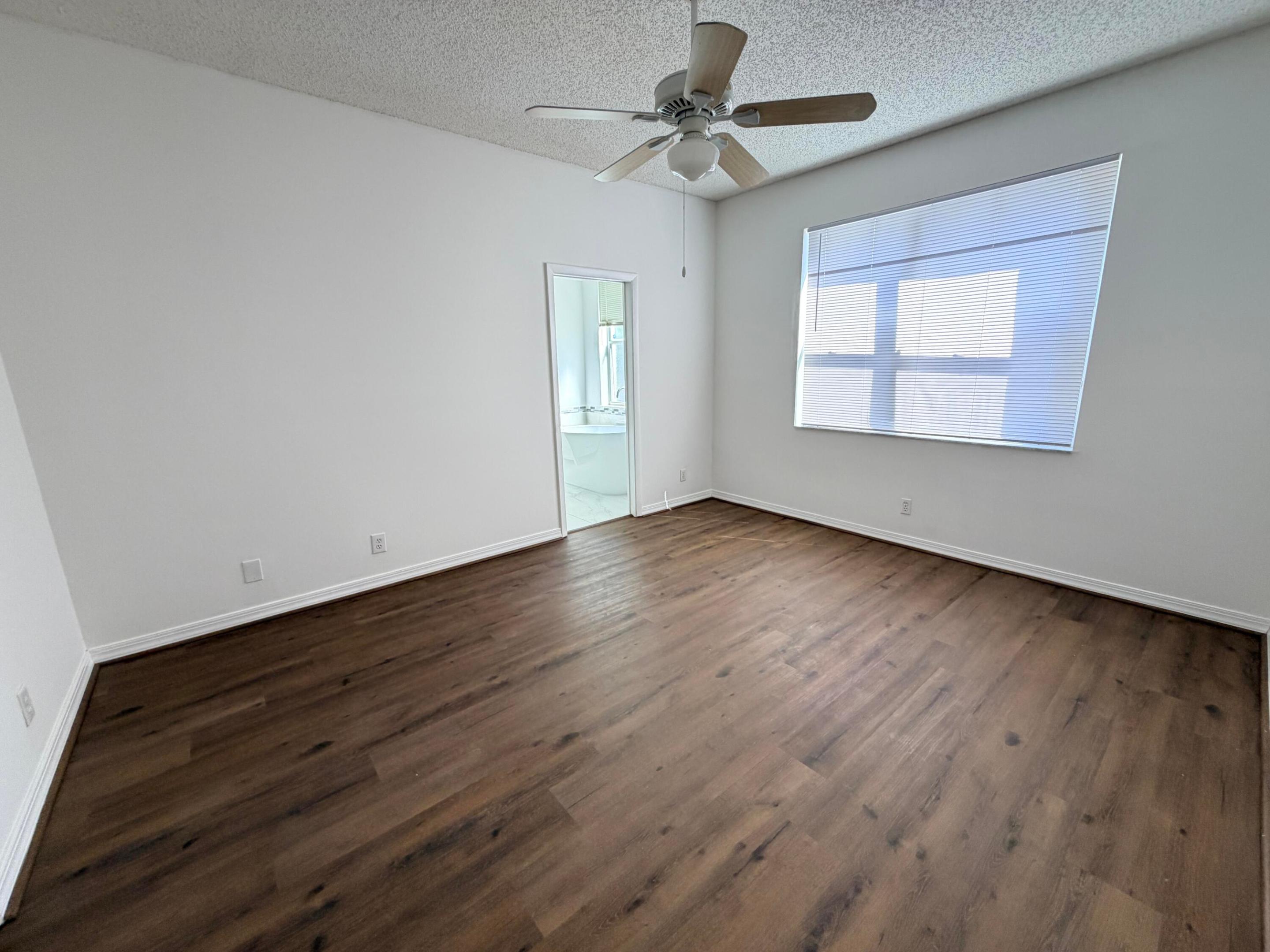 VILLAGES OF WOODLAKE - Residential Lease