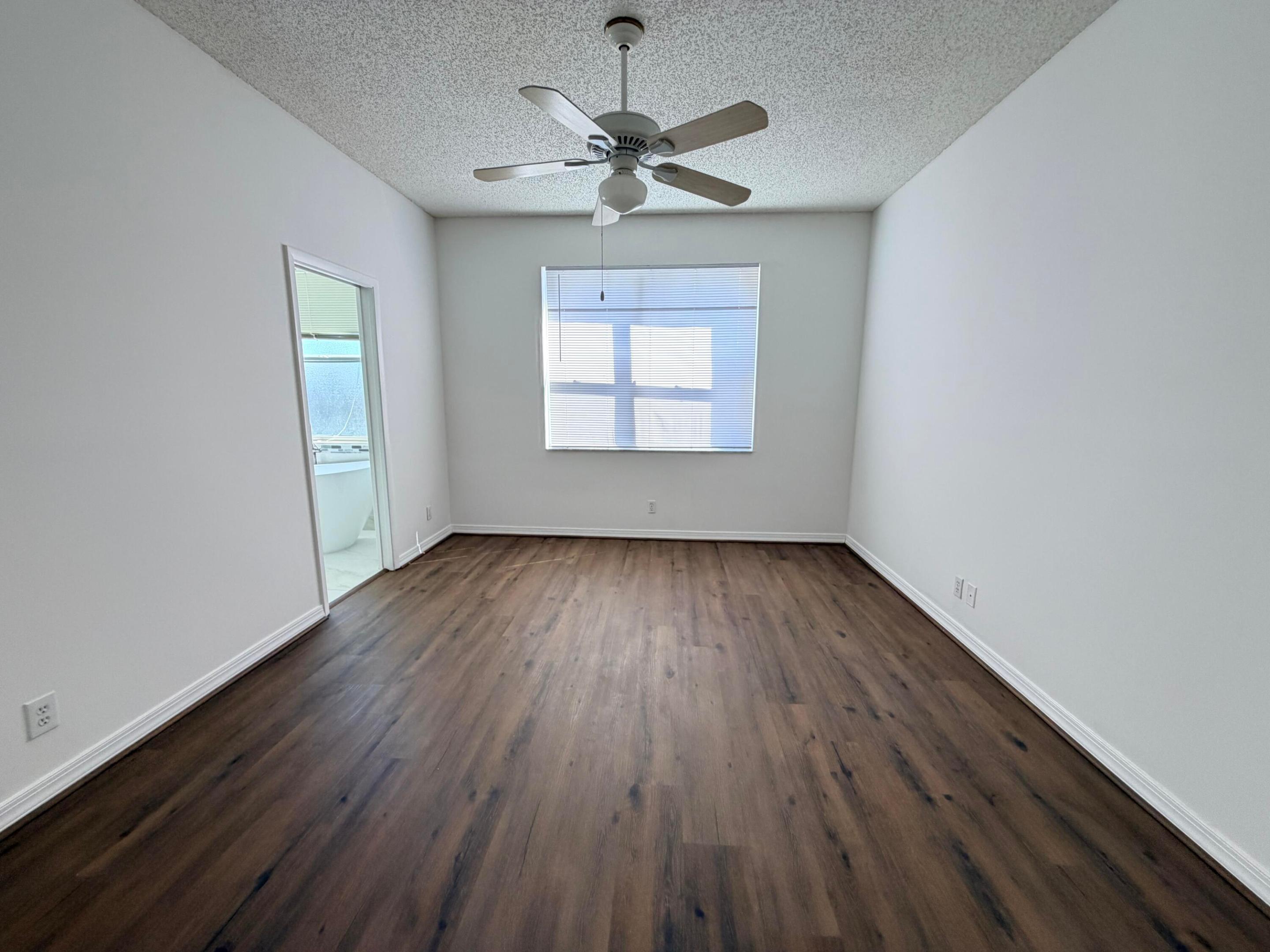 VILLAGES OF WOODLAKE - Residential Lease