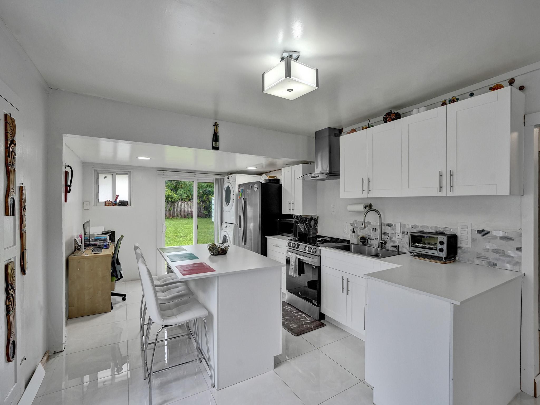 Hollywood Beach Gardens C - Residential