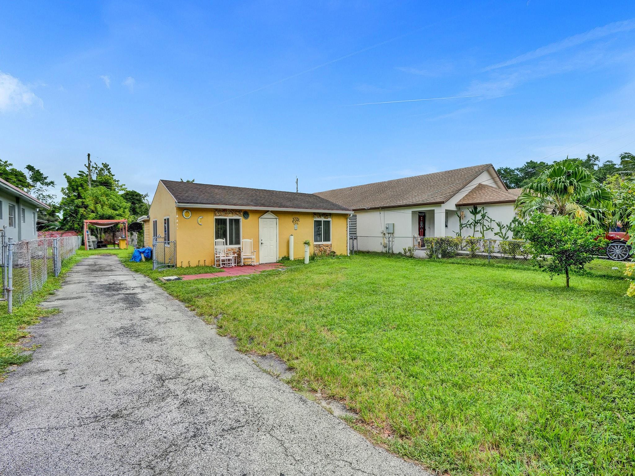 Hollywood Beach Gardens C - Residential