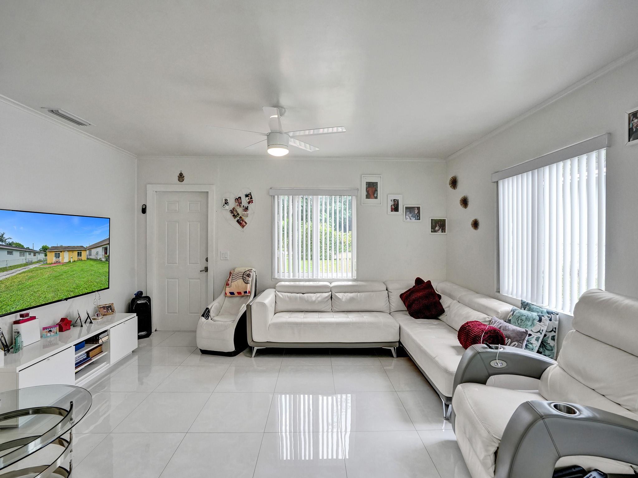 Hollywood Beach Gardens C - Residential