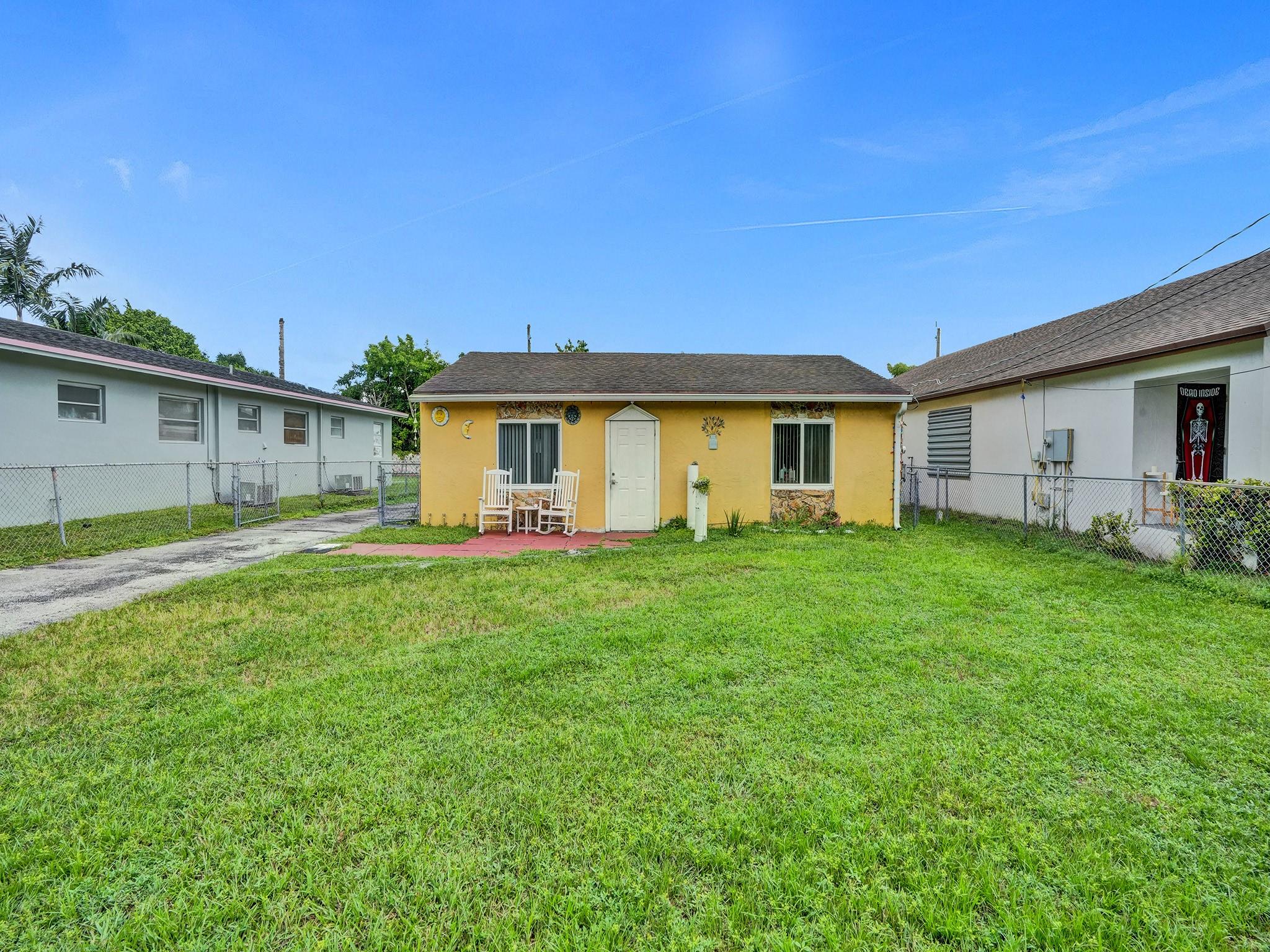 Hollywood Beach Gardens C - Residential