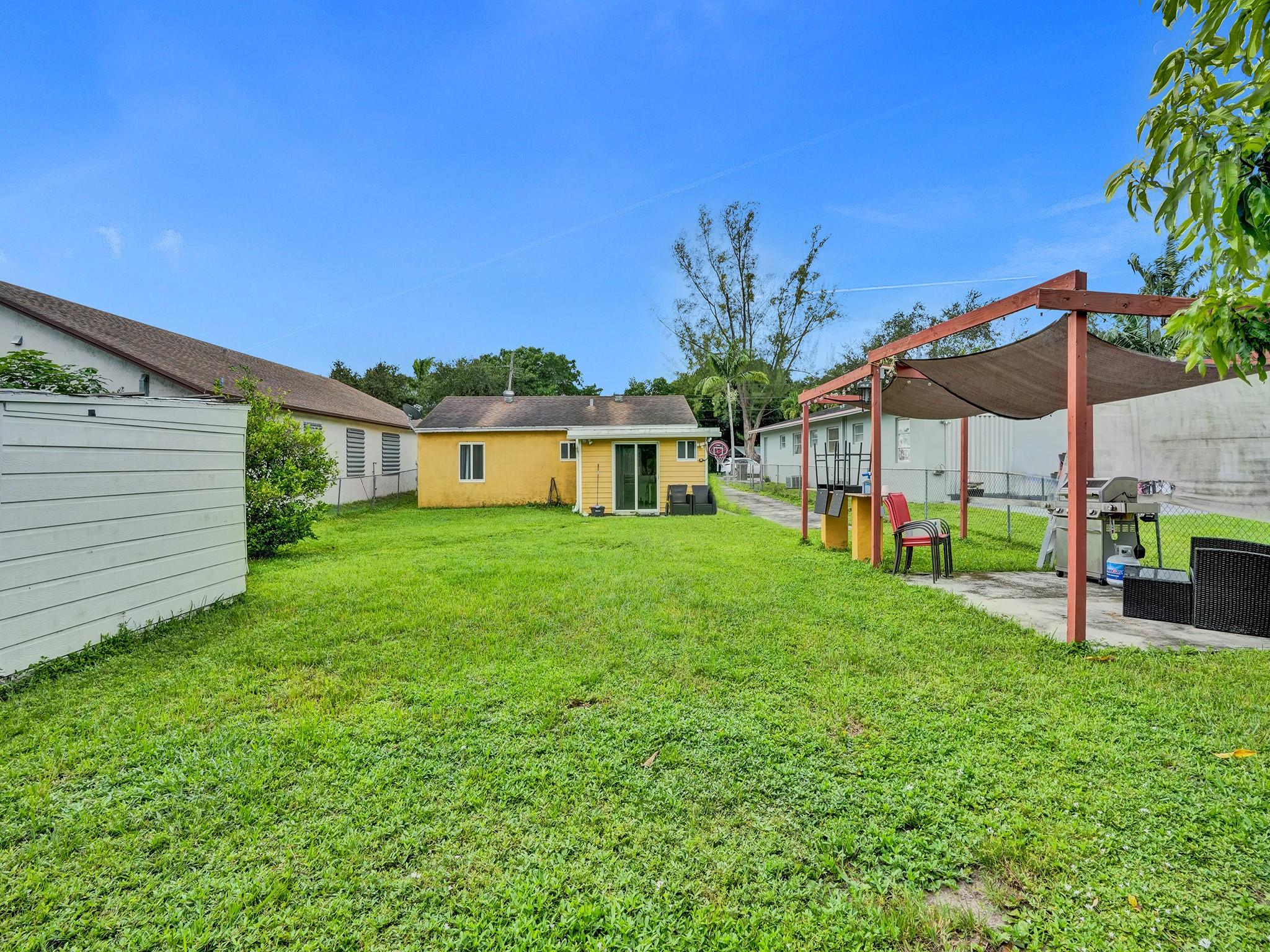 Hollywood Beach Gardens C - Residential