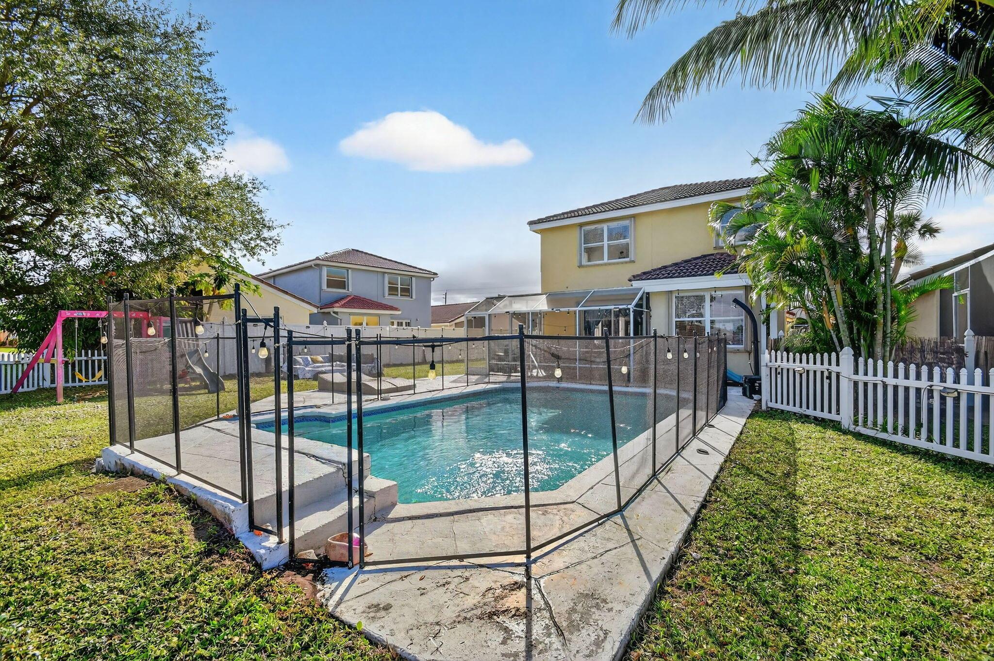 LAKE CHARLESTON - Residential