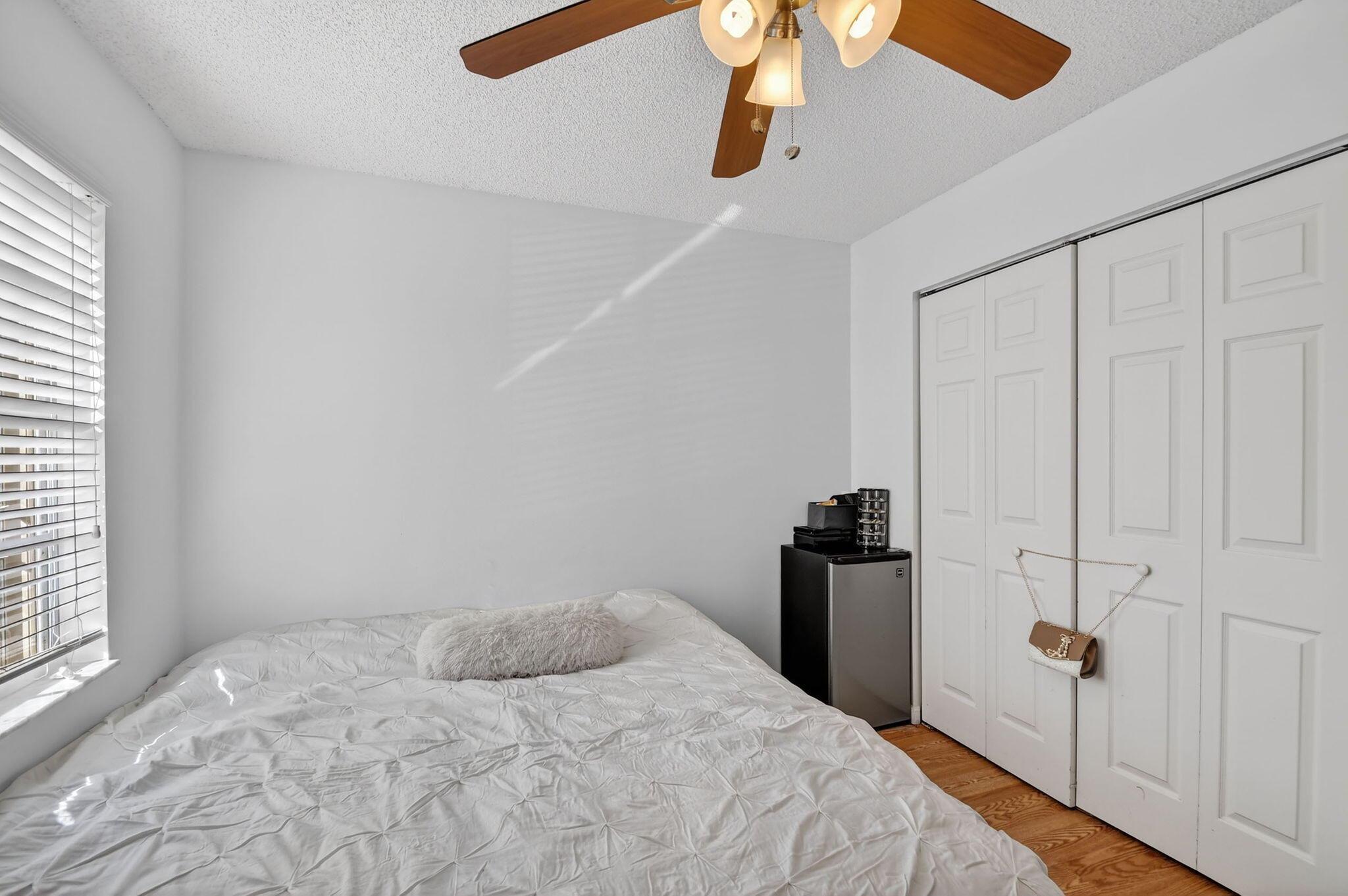 LAKE CHARLESTON - Residential