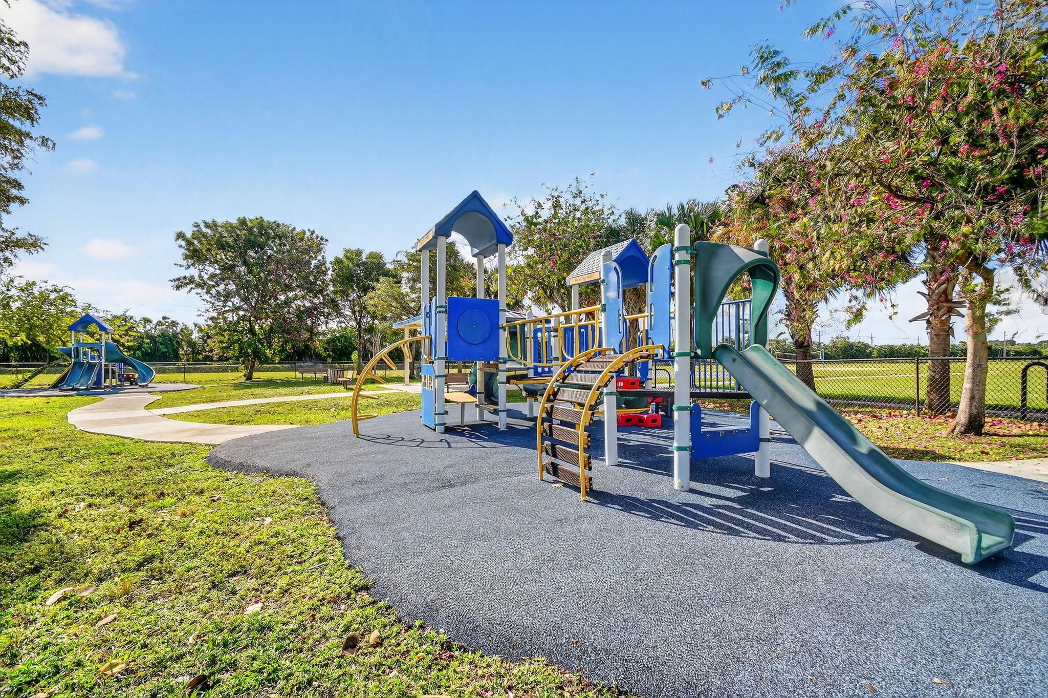 LAKE CHARLESTON - Residential