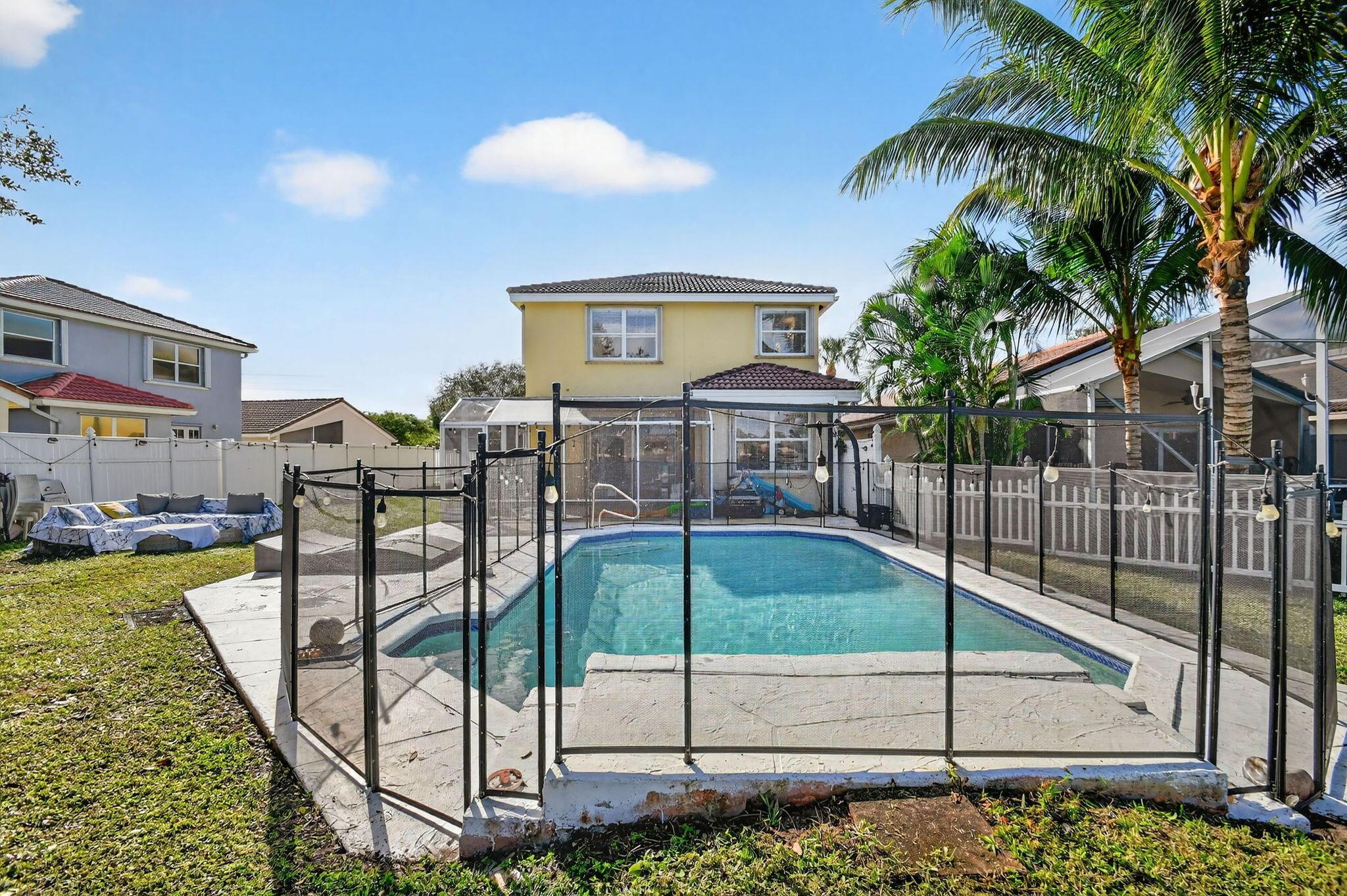 LAKE CHARLESTON - Residential