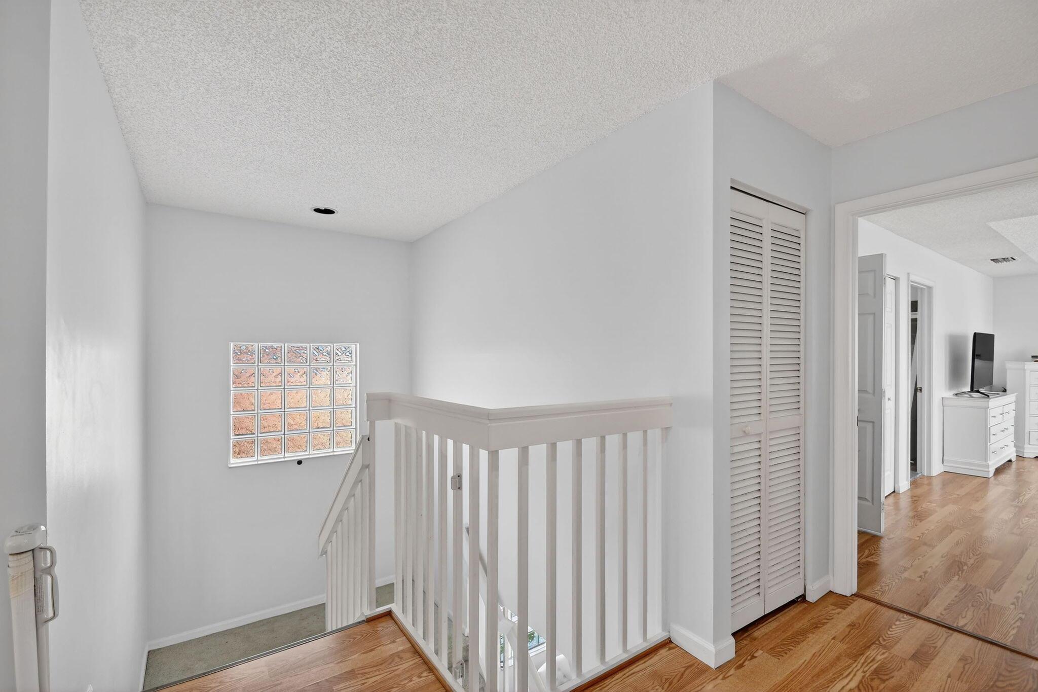 LAKE CHARLESTON - Residential