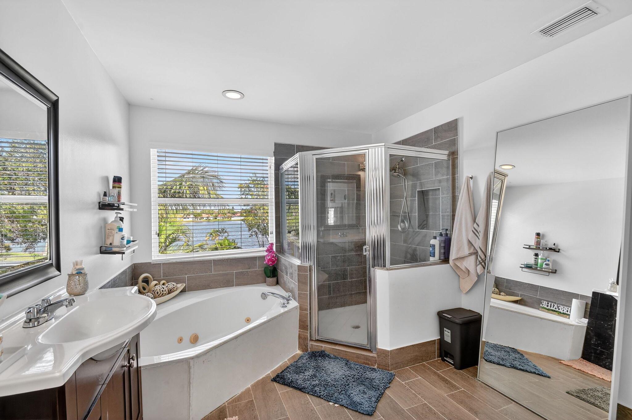 LAKE CHARLESTON - Residential