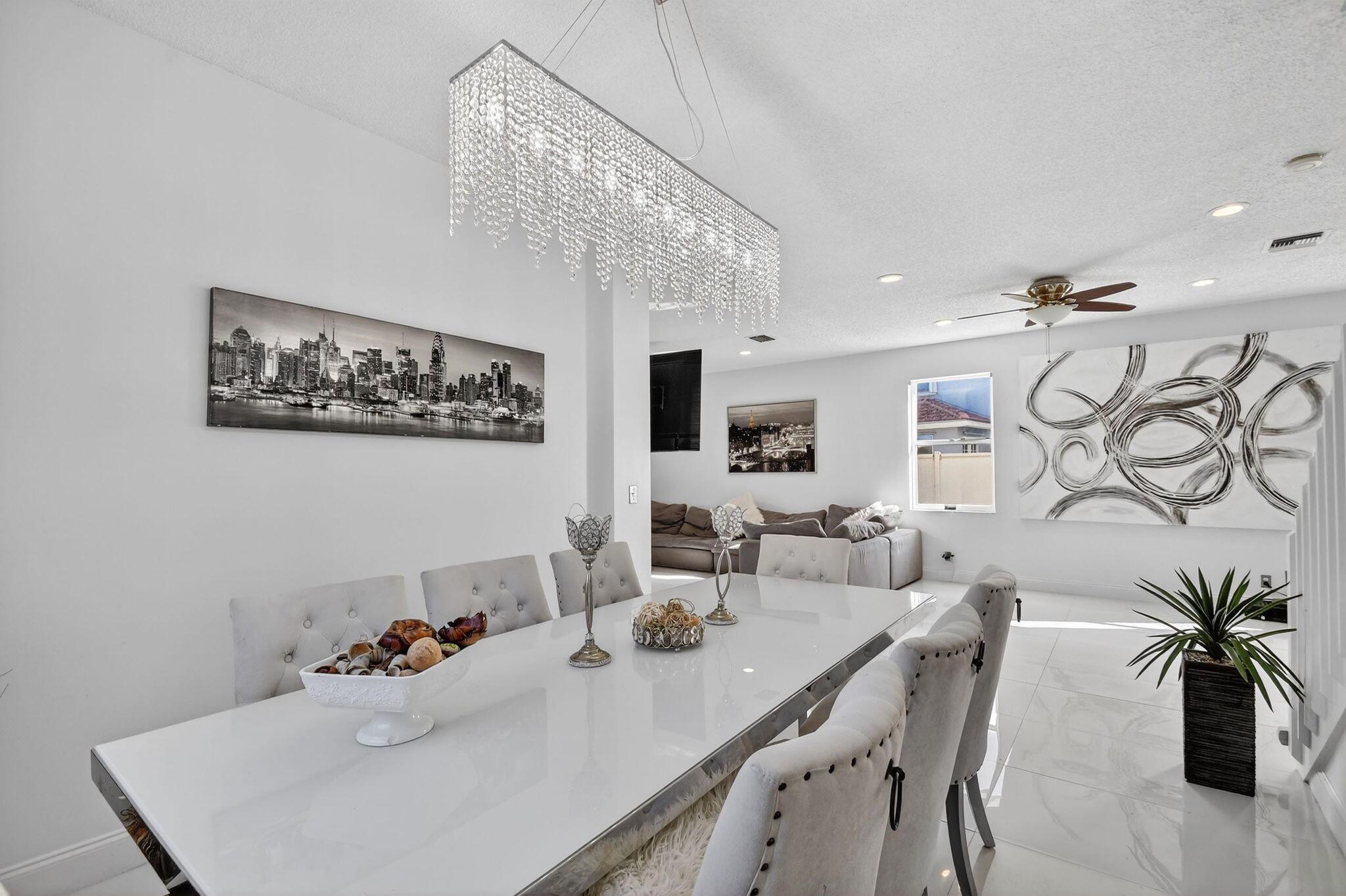 LAKE CHARLESTON - Residential