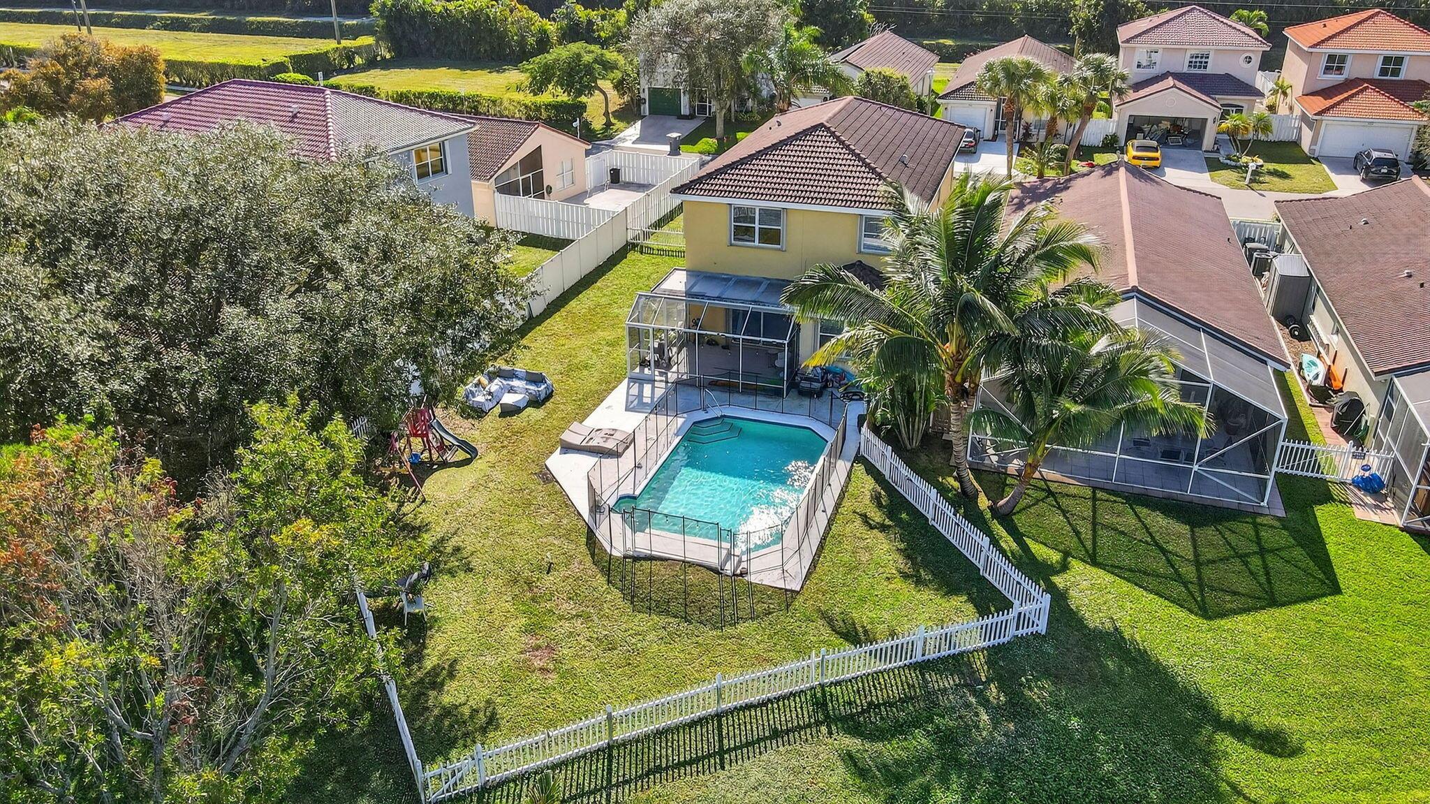 LAKE CHARLESTON - Residential