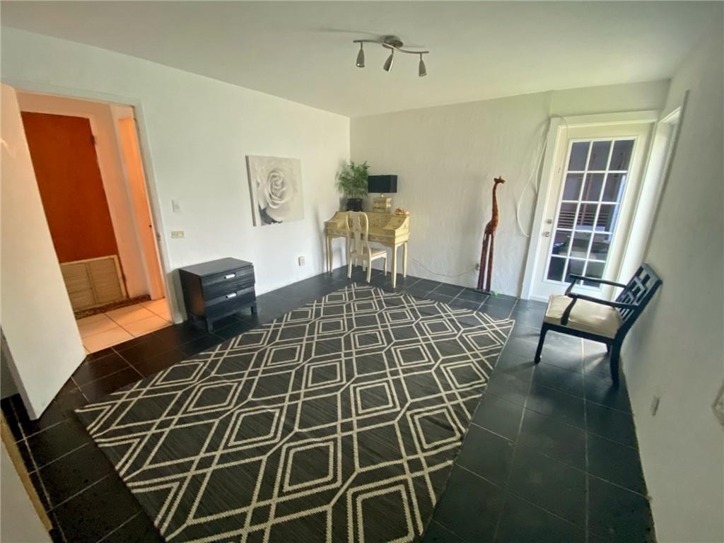 Patterson Park 3 Add 53-4 - Residential Lease