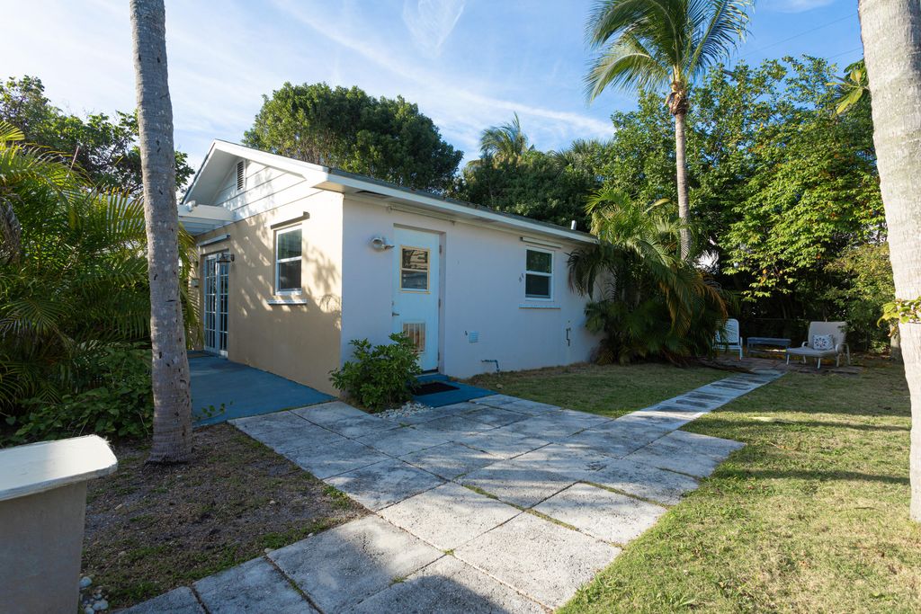 Photo of 245 Cortez Road #B, West Palm Beach, FL 33405 (MLS # B26026465)