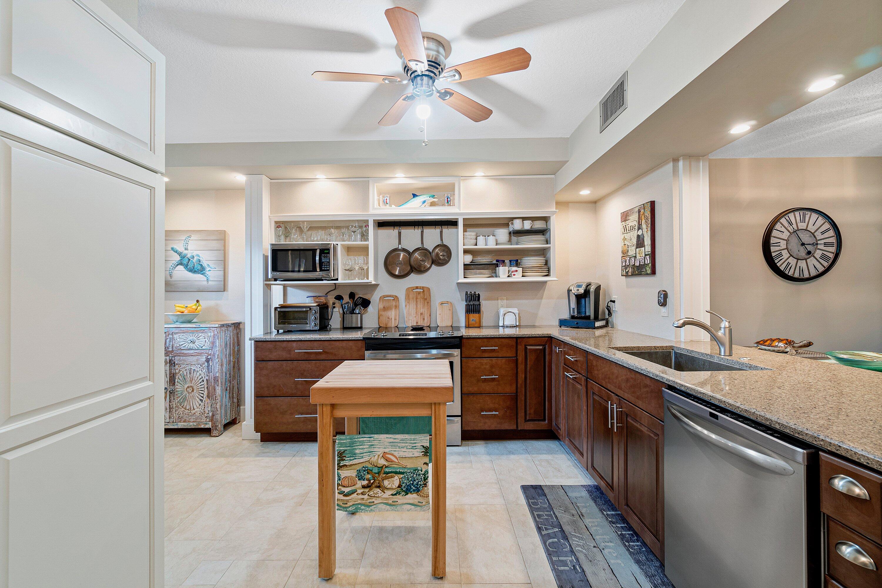 300 N HIGHWAY A1A 107C