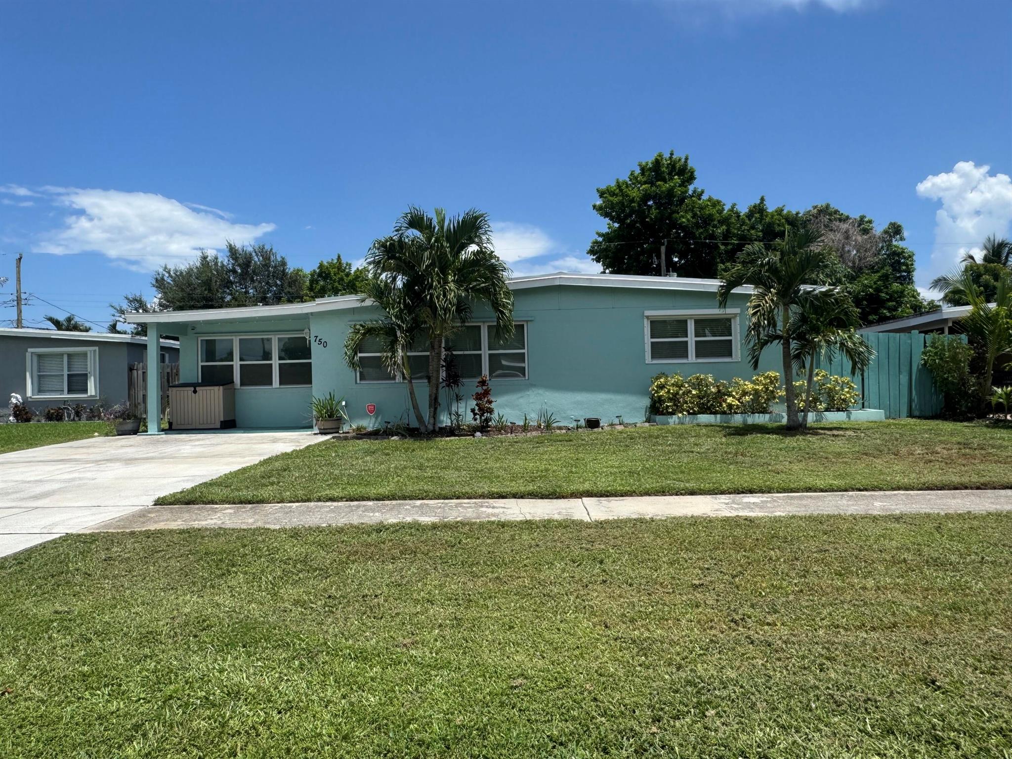 PALM BEACH COLONY SECS 1 - Residential