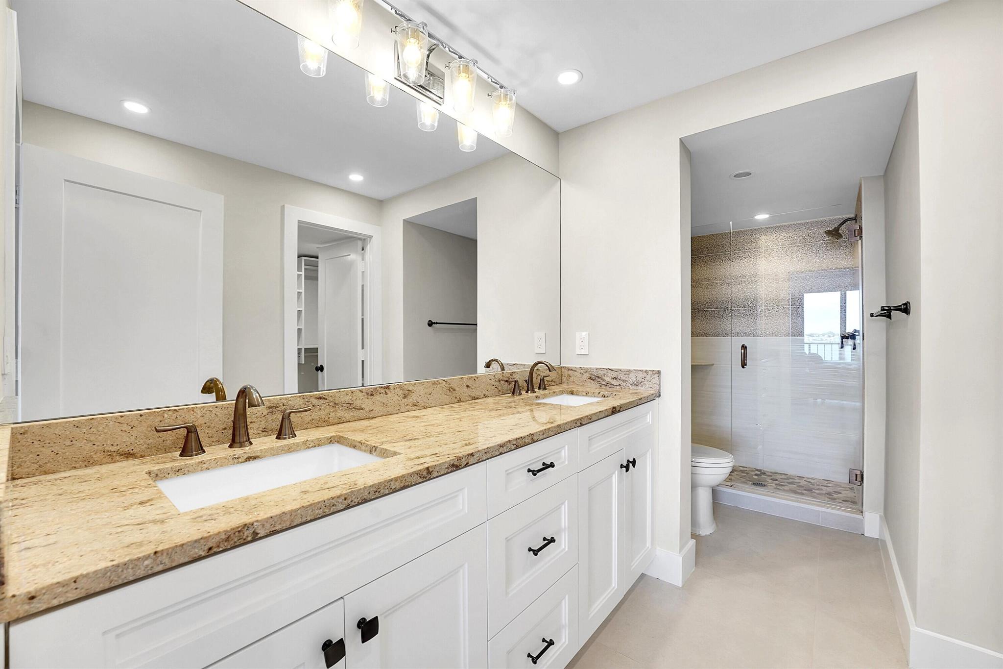 QUAY NORTH OLD PORT COVE - Residential Lease