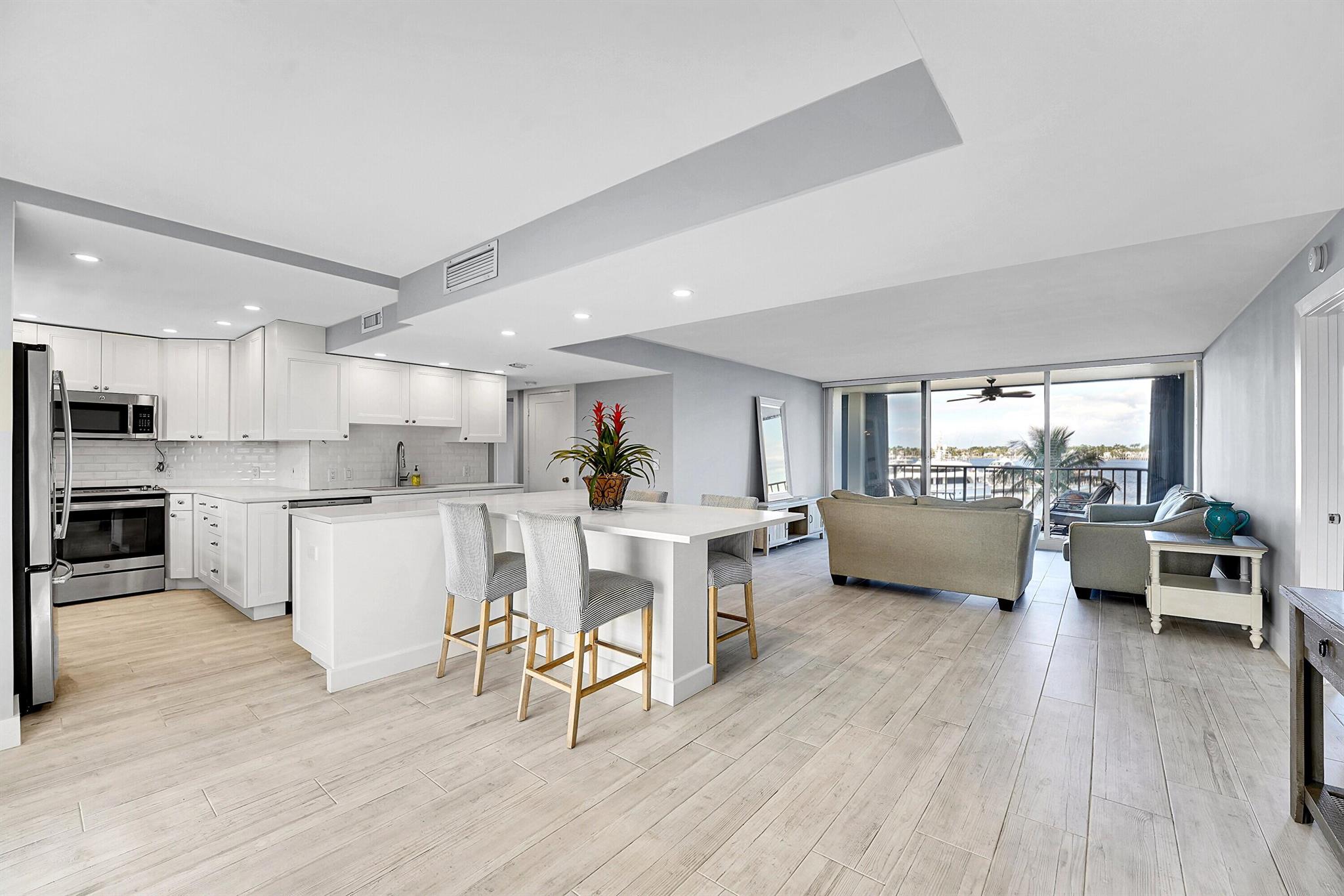 QUAY NORTH OLD PORT COVE - Residential Lease