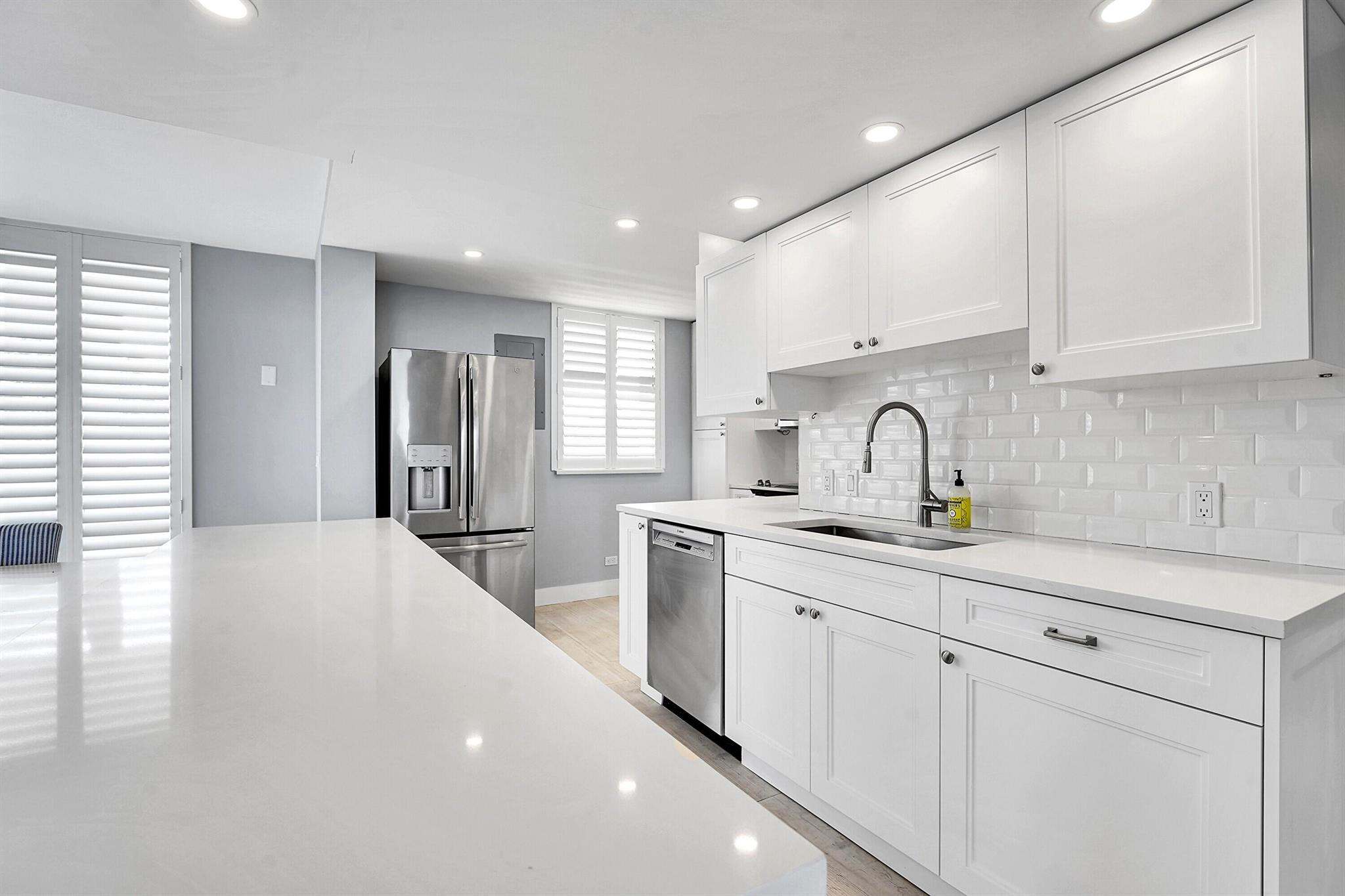 QUAY NORTH OLD PORT COVE - Residential Lease