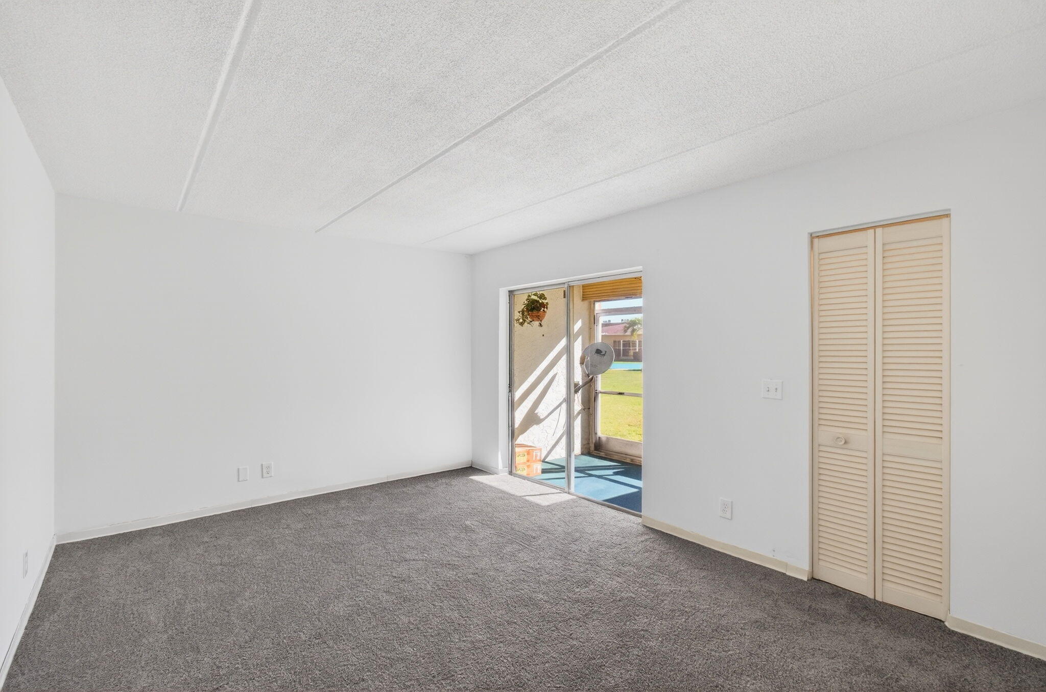 VILLAGE GREEN AVON CONDO - Residential