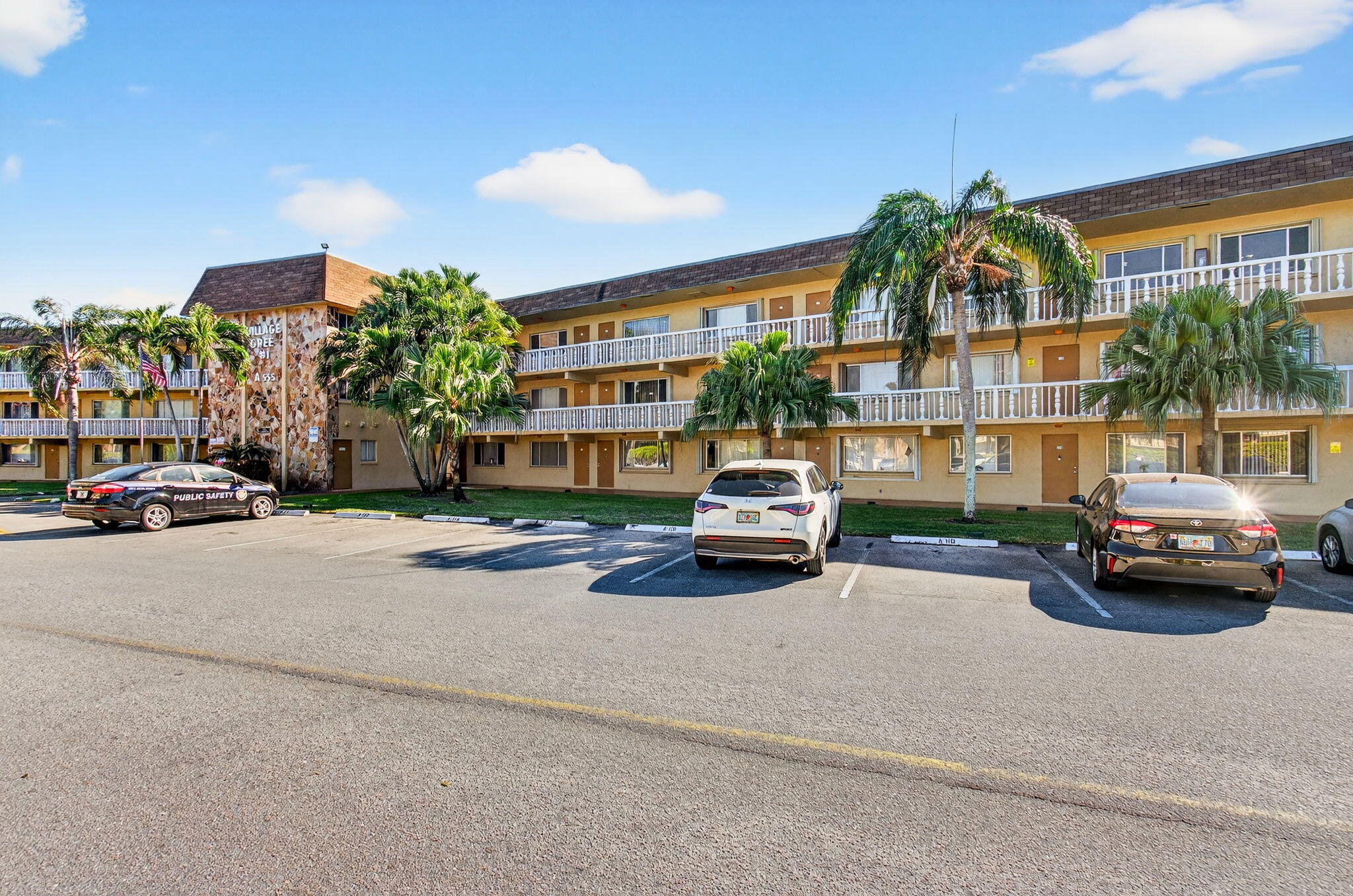 VILLAGE GREEN AVON CONDO - Residential