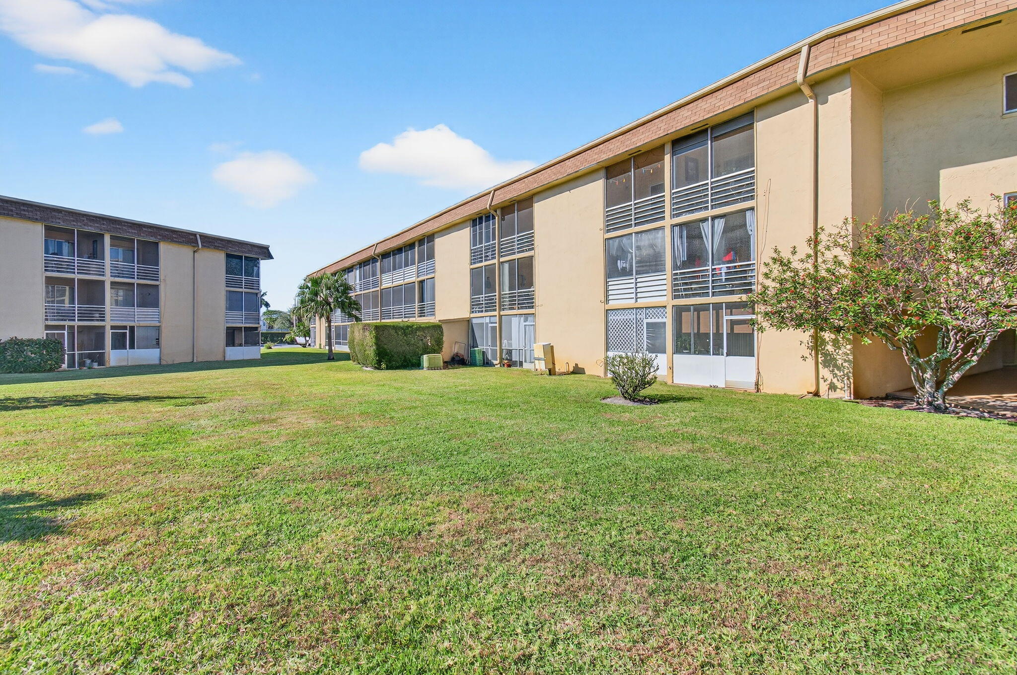 VILLAGE GREEN AVON CONDO - Residential