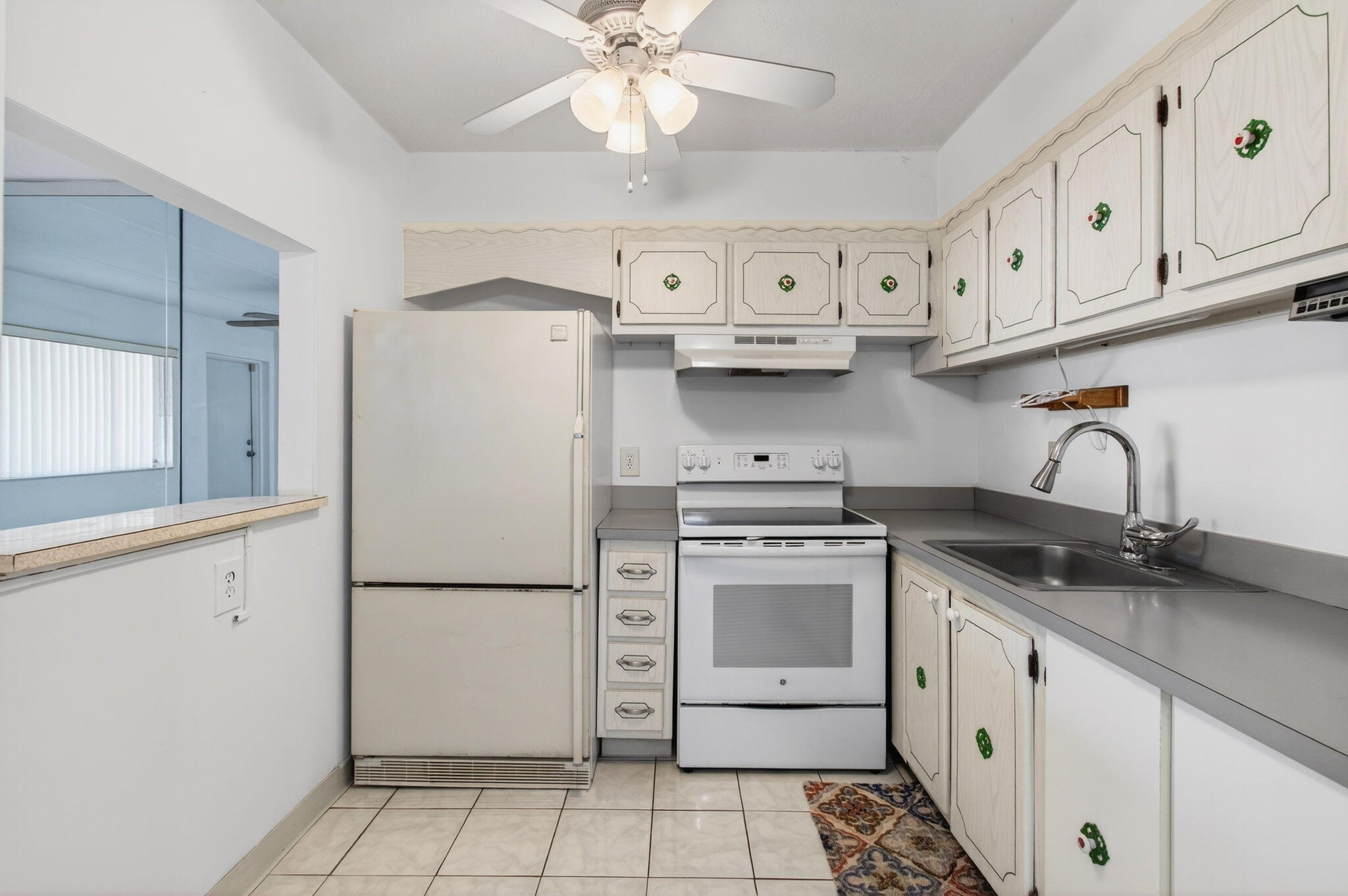 VILLAGE GREEN AVON CONDO - Residential