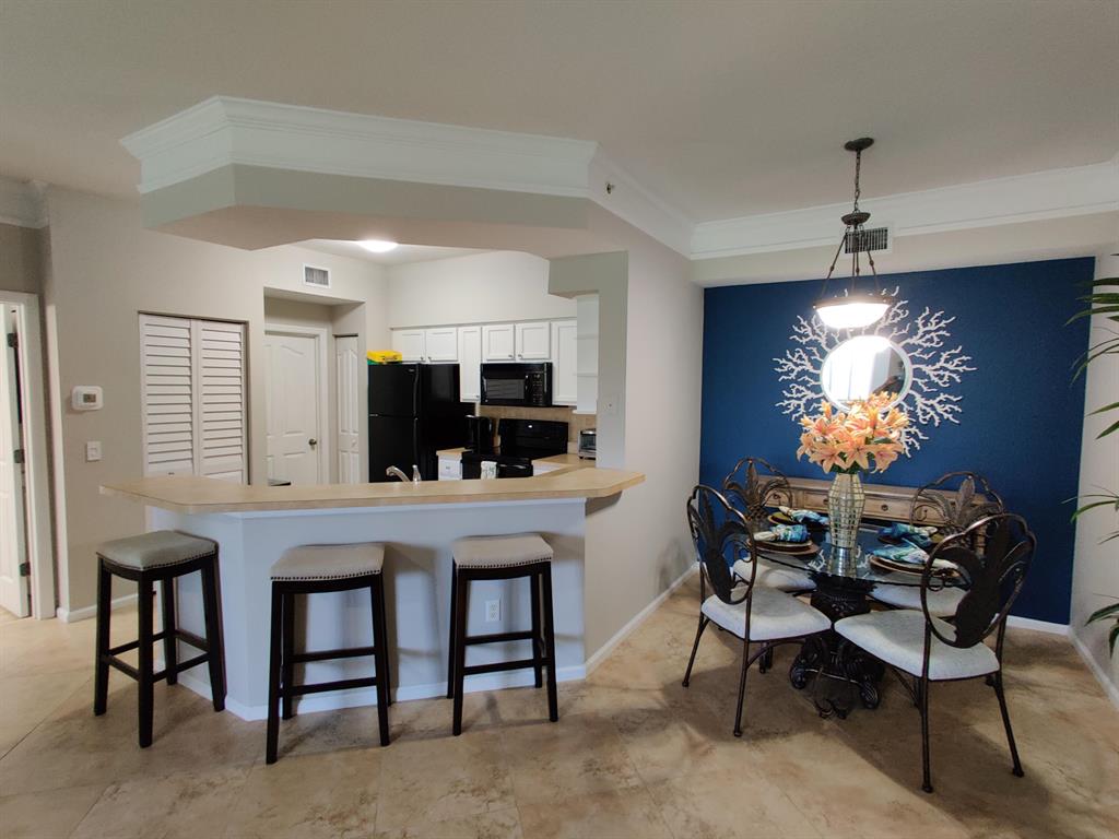 Updated, fully furnished 1 bed 1 bathroom Fiore condo located in the heart of Palm Beach Gardens, near restaurants, shopping, Alton town center and major highways. This tastefully furnished condo offers the largest 1 bedroom floorplan, tile floor throughout, updated kitchen, full washer and dryer, newer AC and bonus sun room. Fiore offers resort style living with an incredible community pool, outdoor dining and BBQ spaces, putting green, fitness center and playground.