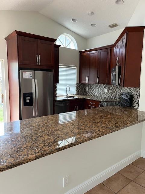 COUNTRY ISLES GARDEN HOME - Residential Lease