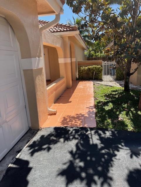 COUNTRY ISLES GARDEN HOME - Residential Lease