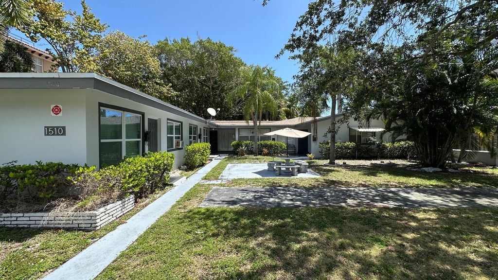 Photo of 1510 NE 26th Avenue #5, Fort Lauderdale, FL 33304 (MLS # F10497967)