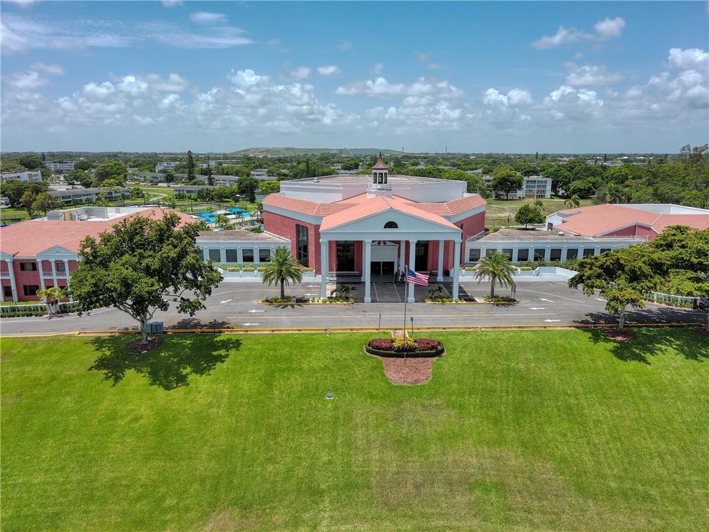 Century Village Oakridge - Residential