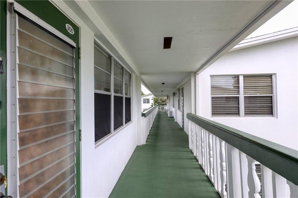 Century Village Oakridge - Residential