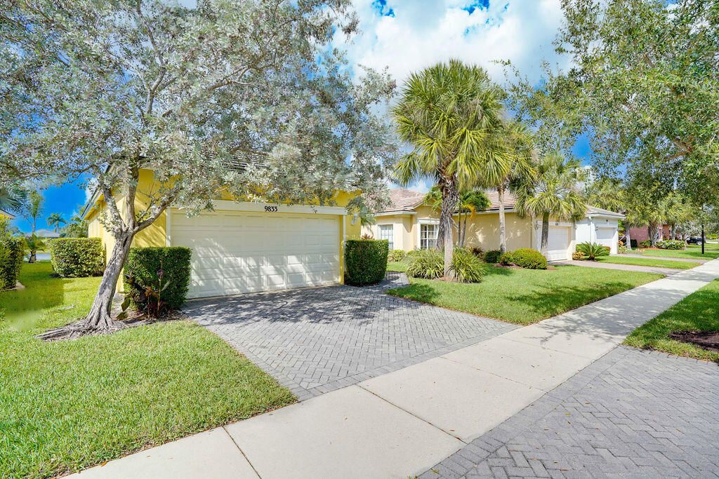 Photo of 9833 SW Eastbrook Circle, Port Saint Lucie, FL 34987 (MLS # R10933423)